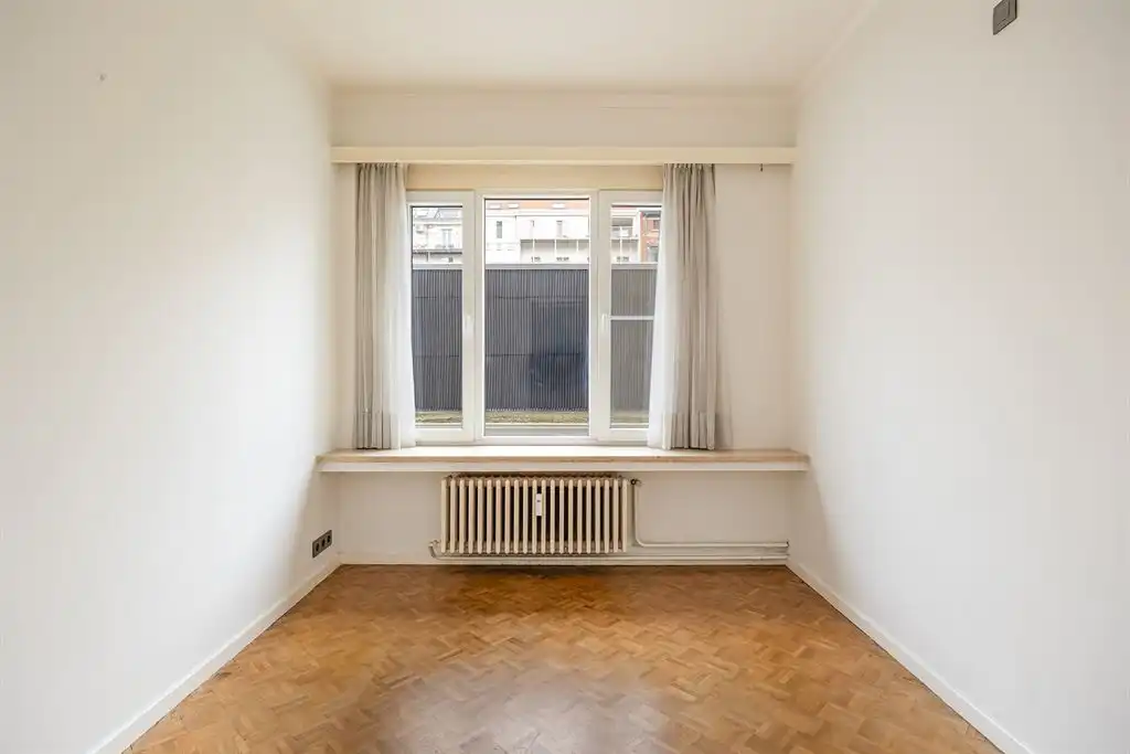 Ruim appartement met terras en zicht op Stadspark foto 17