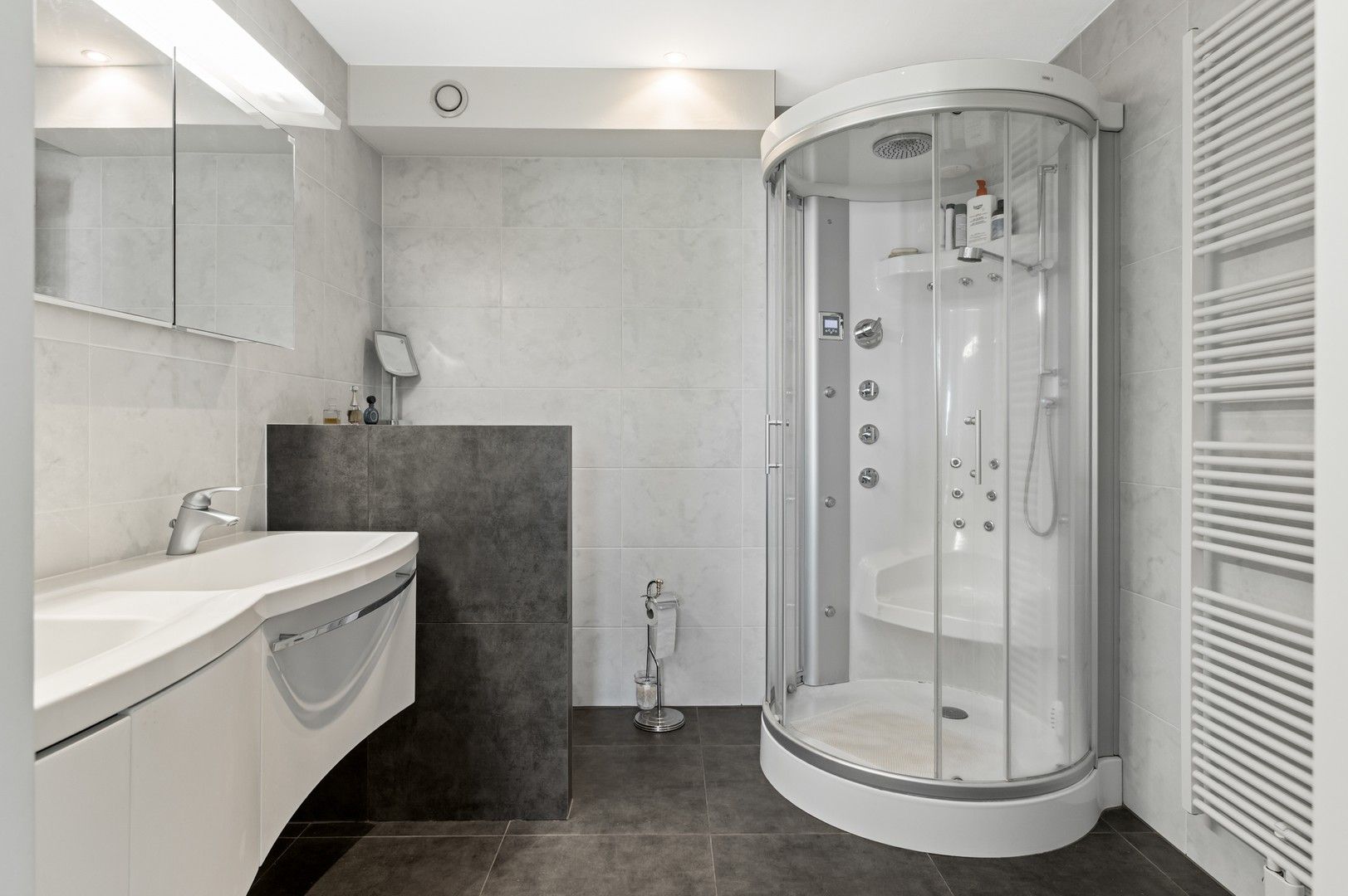 Royaal, ruim appartement in exclusief domein Cappellenhof foto 13