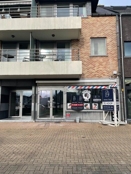 NU IN PRIJS VERLAAGD -> Absolute buitenkans: centraal gelegen handelspand van 200m² in het centrum van Leopoldsburg foto 7