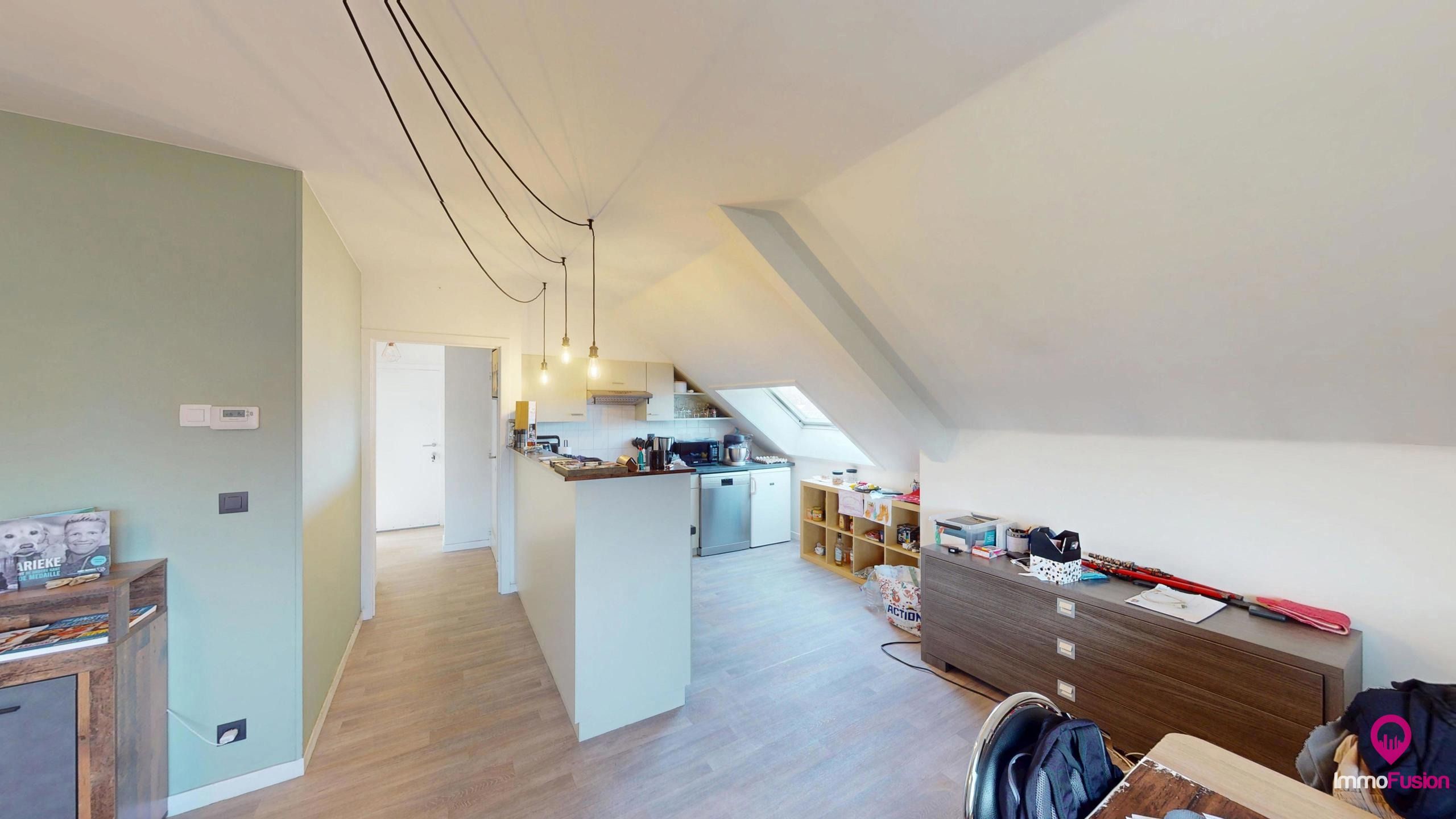 Dubbel appartement met potentieel, rustig gelegen in Eversel! foto 6