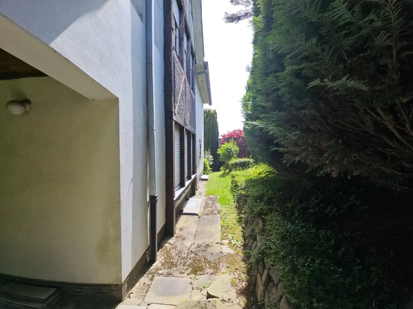 Charmante, te renoveren villa op gunstige locatie foto 6