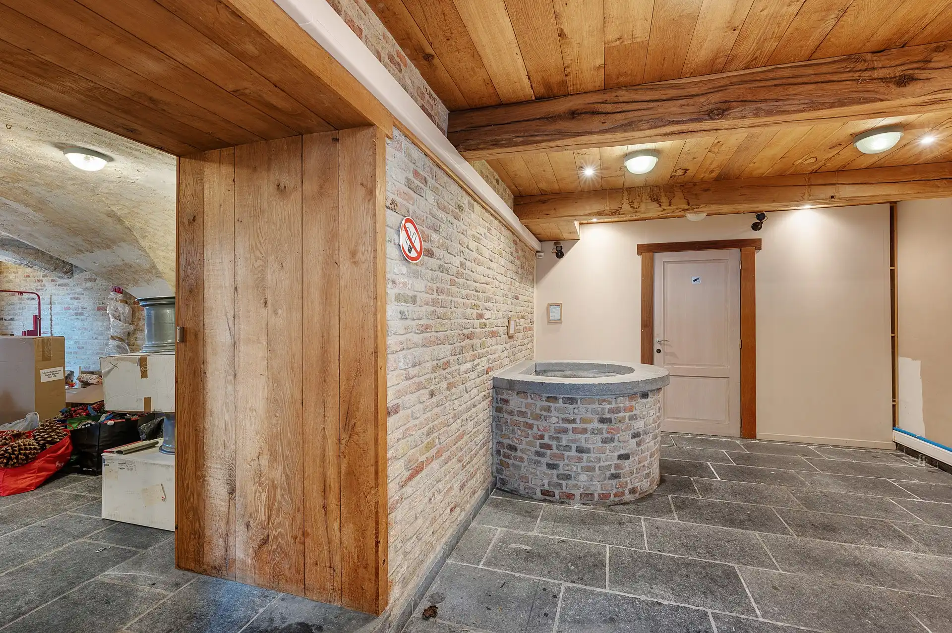 Historisch, uitzonderlijke woning met ongekend potentieel te Damme foto 16