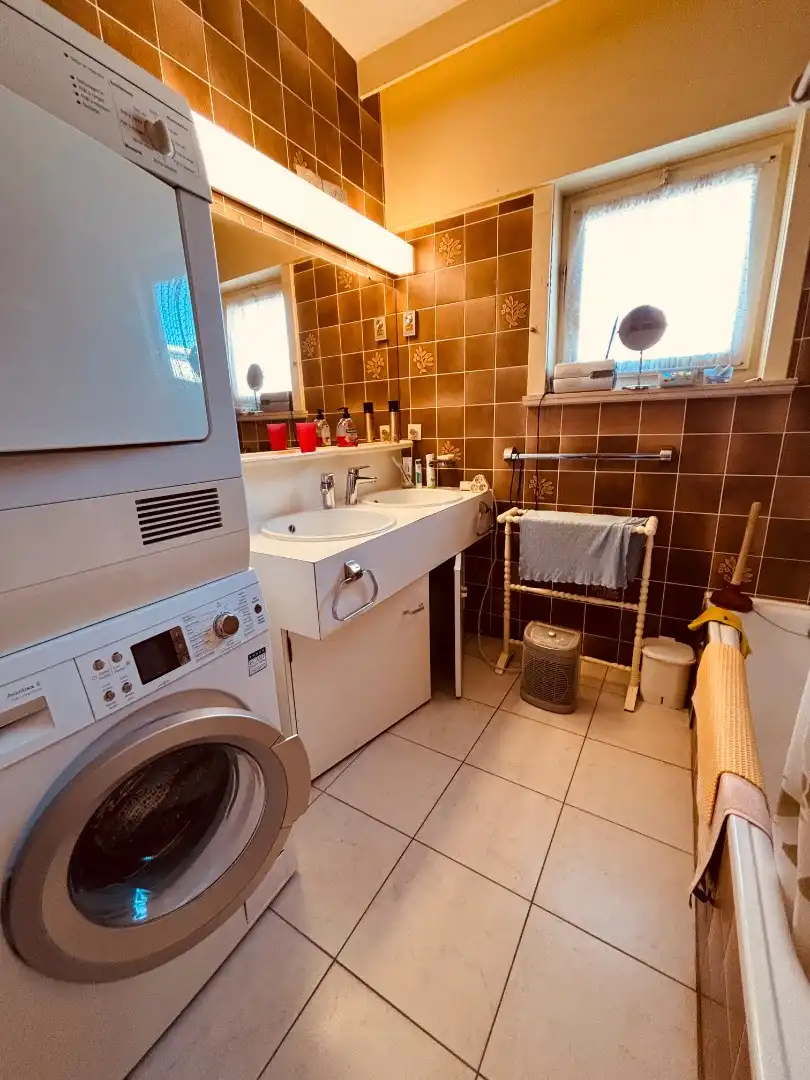 Volwaardig ruim appartement met dubbele garage op voetstap van de zeelijn foto 18