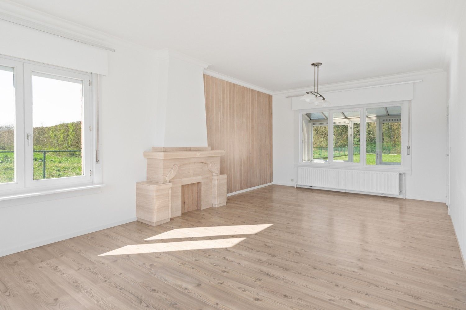 Landelijke halfopen bebouwing met grote tuin en 2 slaapkamers in Wijnegem! foto 6