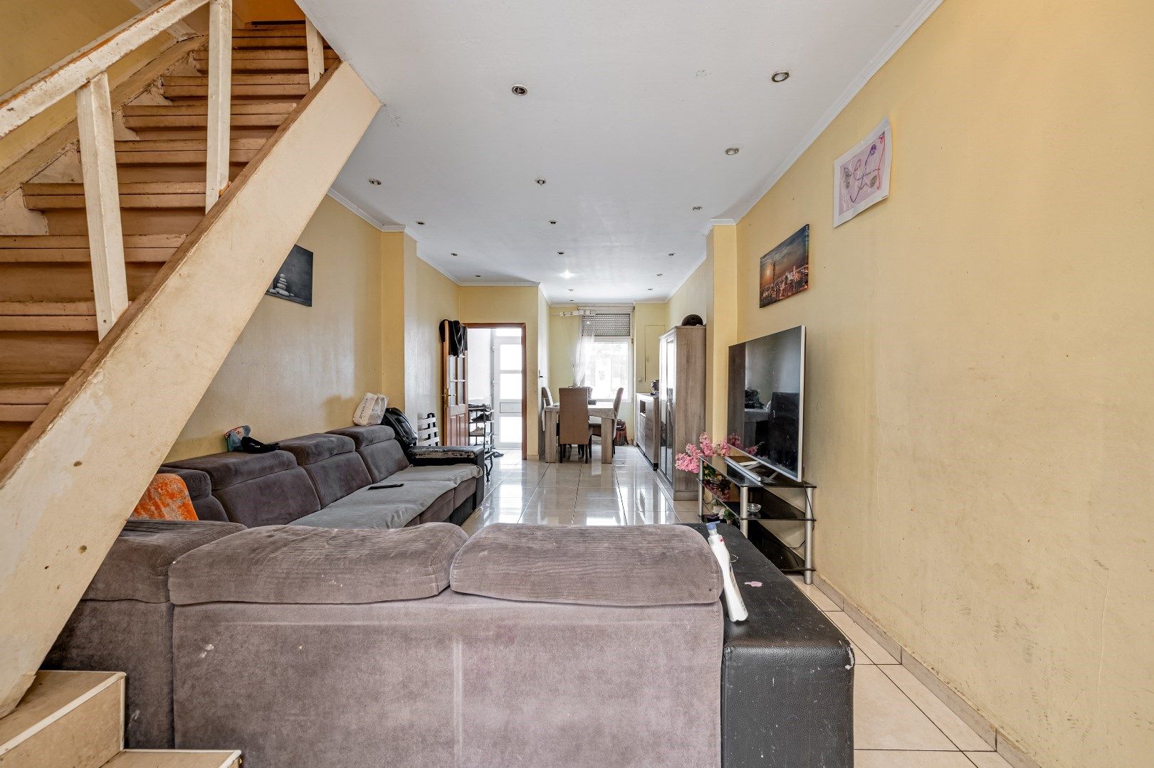 Te renoveren woning met stadskoer foto 4