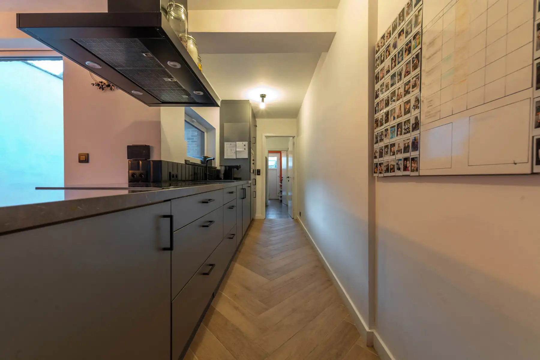 Instapklare, modern afgewerkte woning met B-label te Niel. foto 6