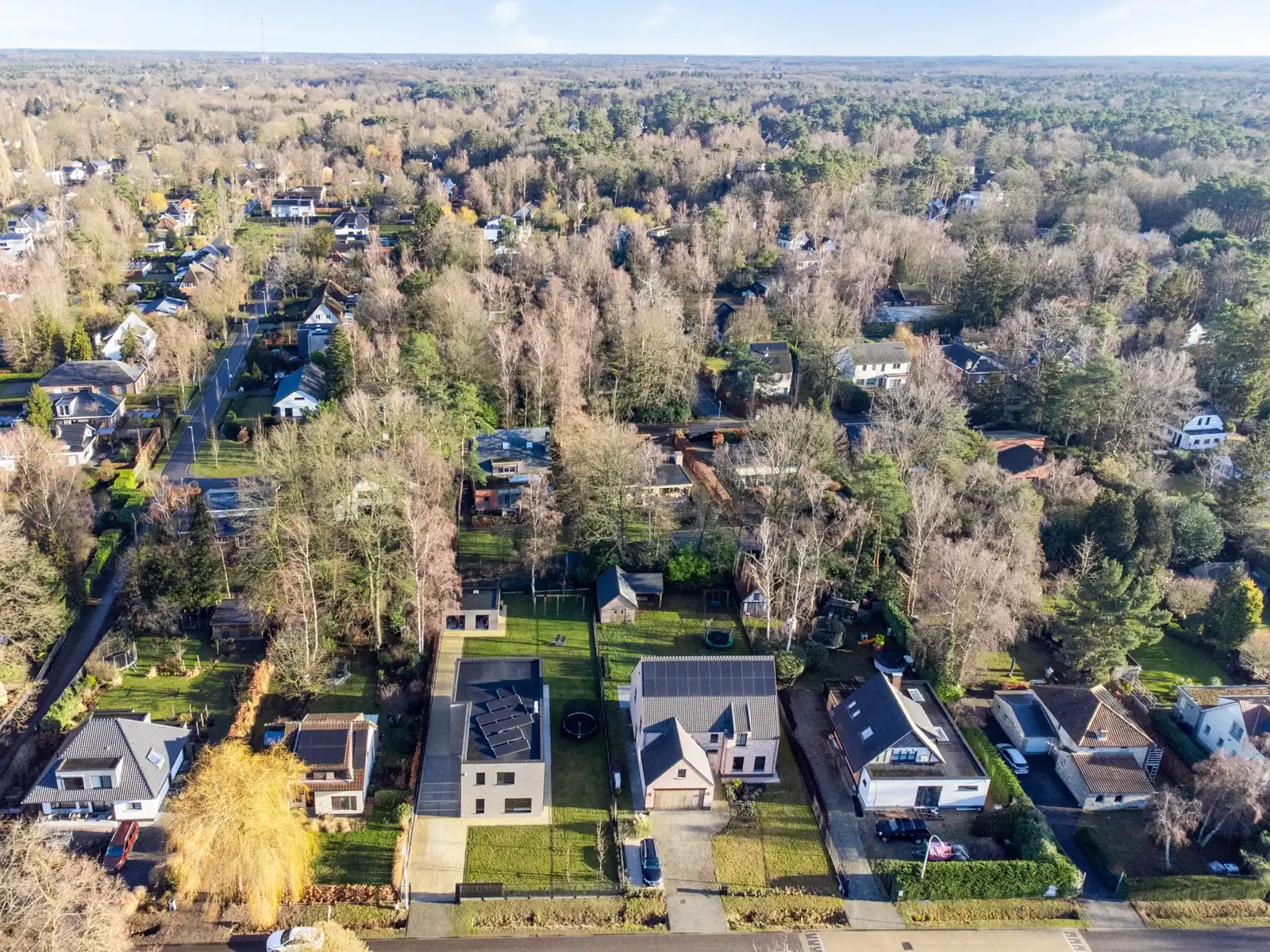 Recente villa met bijgebouw op toplocatie foto 20