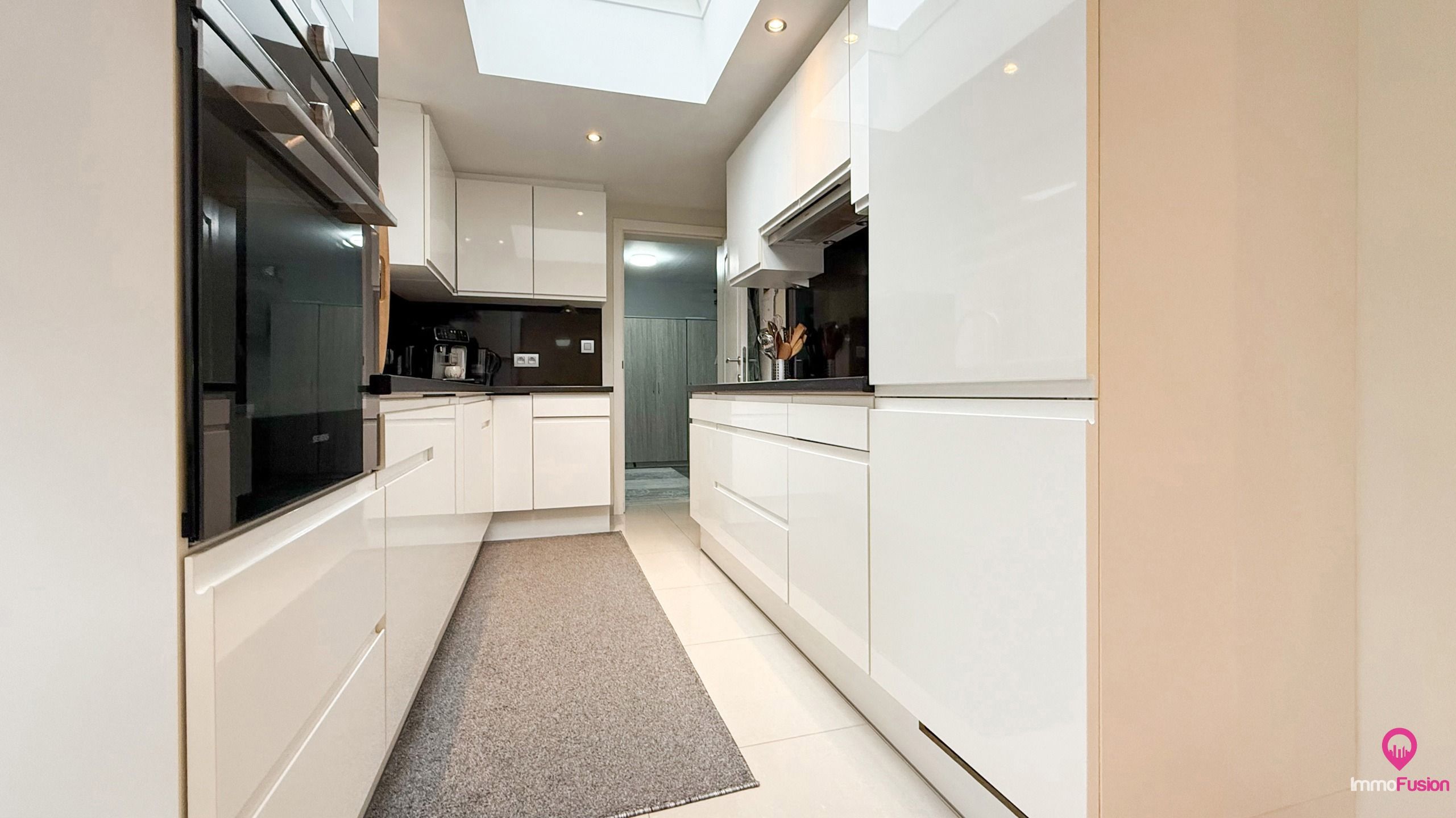 Mooie woning met moderne afwerking en gezellige veranda! foto 12