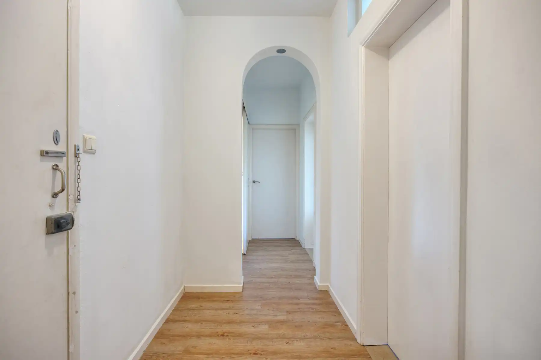 1-slaapkamerappartement met balkon op toplocatie. foto 7