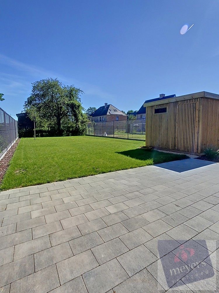 Recent en energiezuinige halfopen woning op toplocatie in Zonhoven foto 7