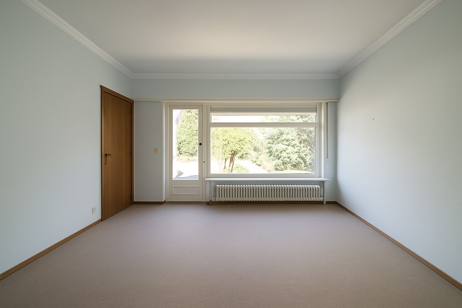 Charmante en ruime halfopen bebouwing met 5 slaapkamers, garage, tuin én topligging in hartje Sint-Niklaas te koop! foto 18