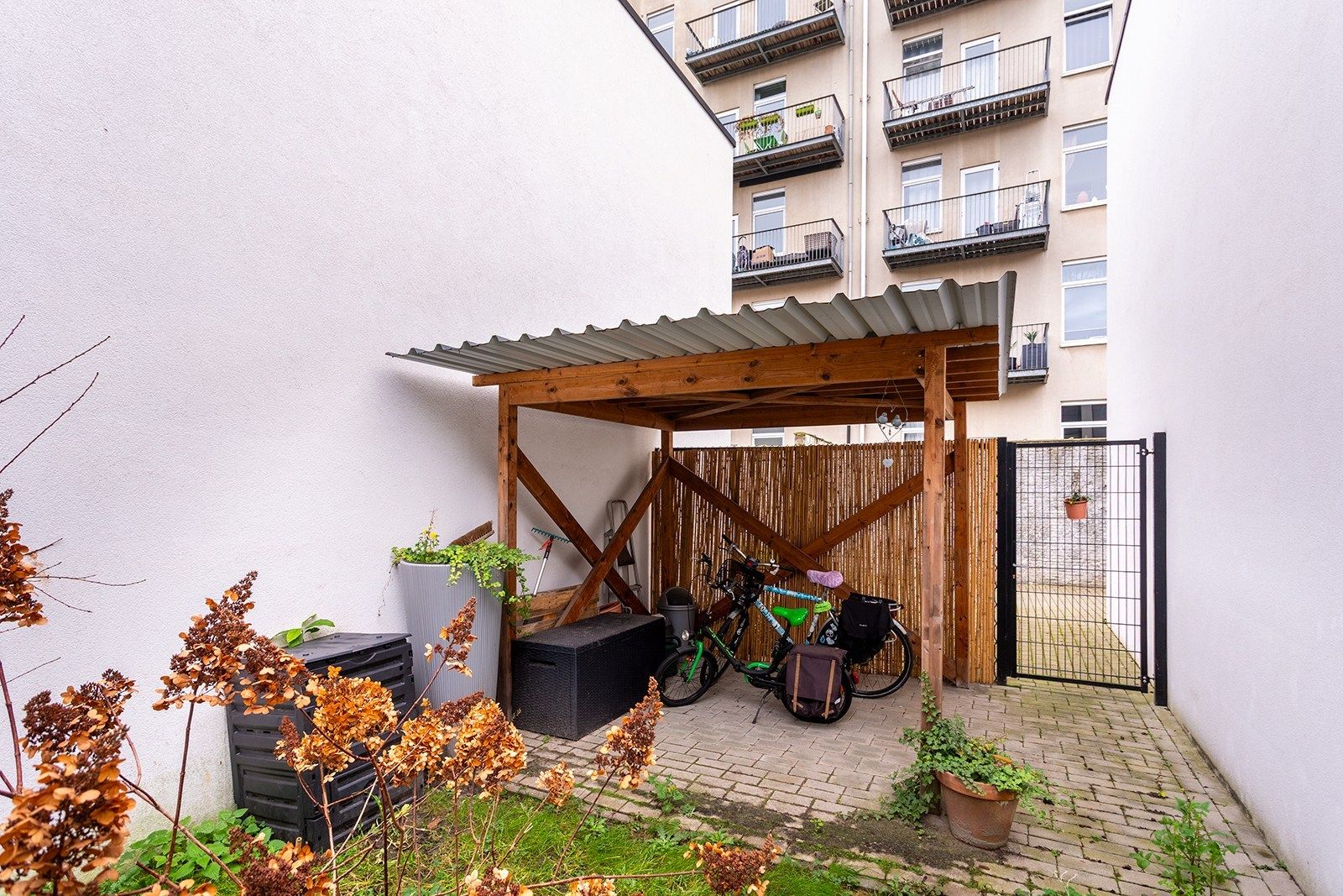 Prachtige gemeubelde woning met tuin foto 11