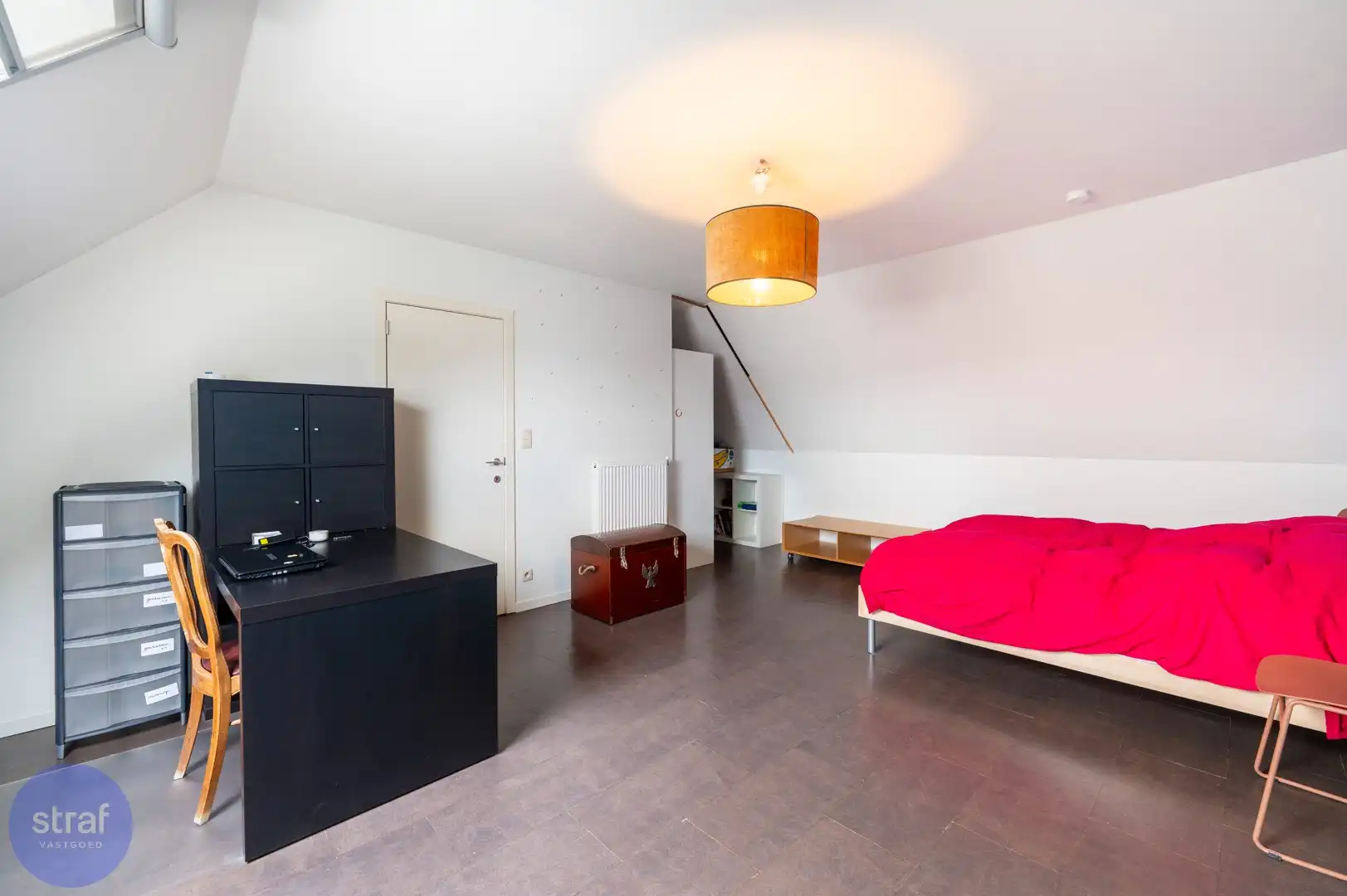 Ruime gezinswoning in een autoluwe straat tussen Zwijndrecht-Dorp en 't stad foto 16