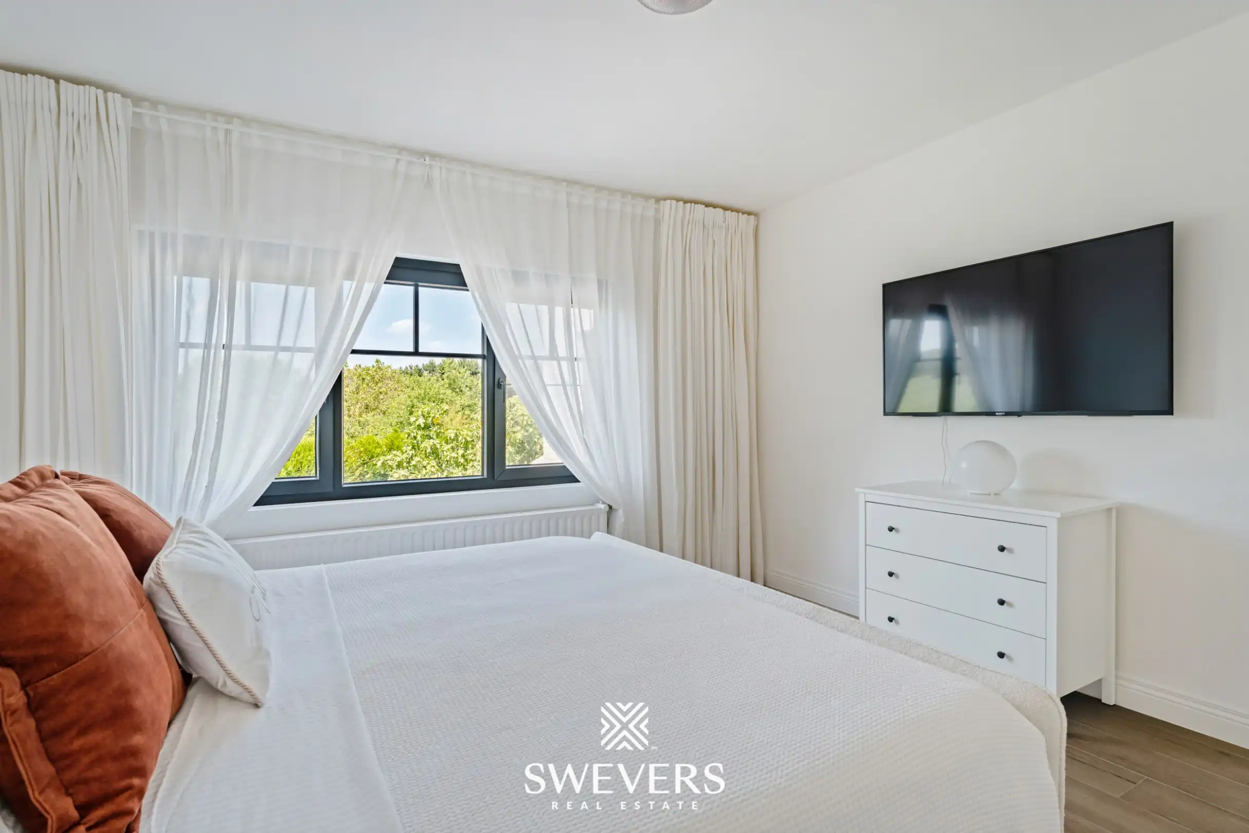 Prachtig gerenoveerde woning met 3 slaapkamers foto 25