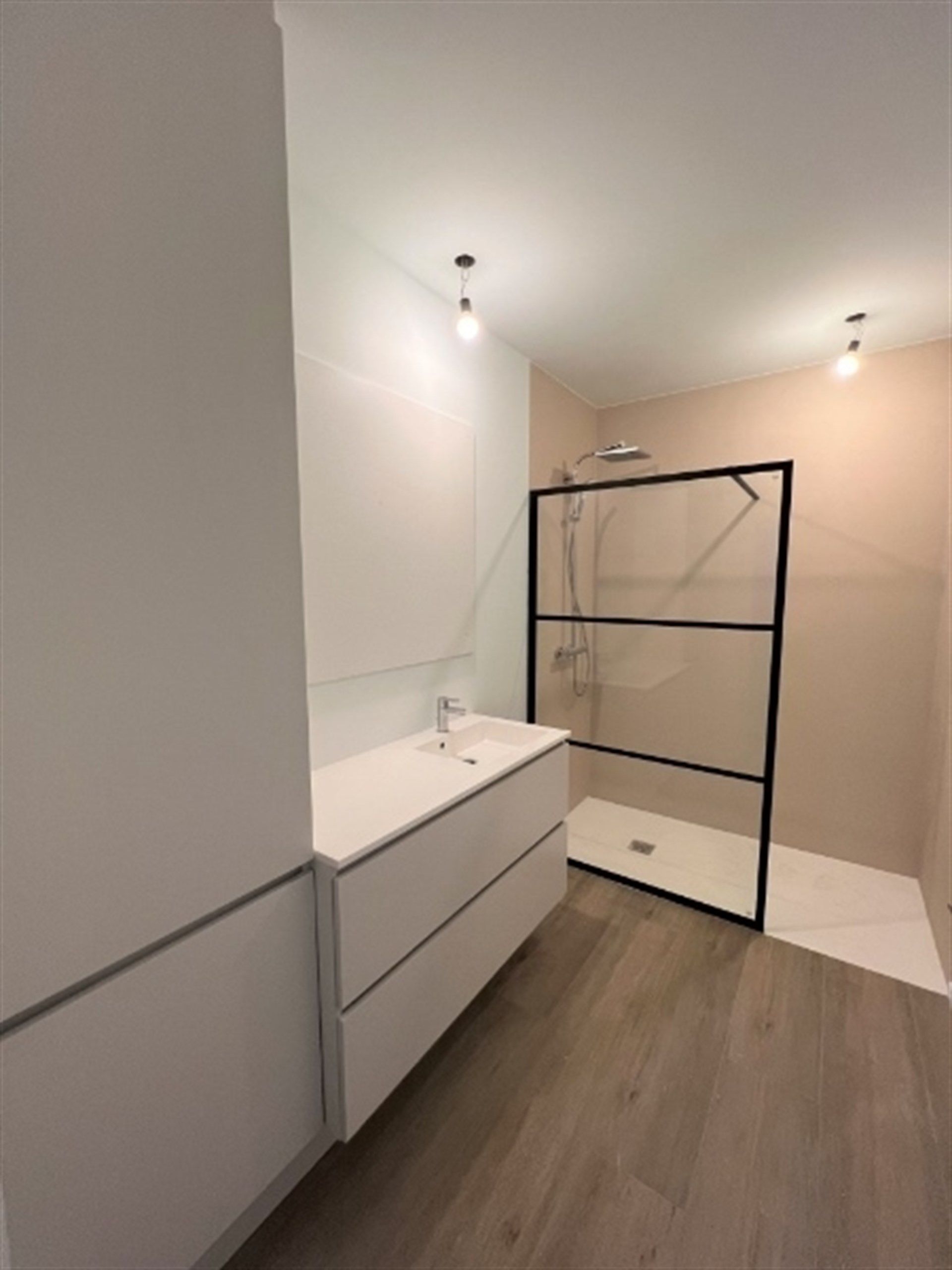 Prachtig appartement met 2 slaapkamers nabij het centrum van Aalst foto 5