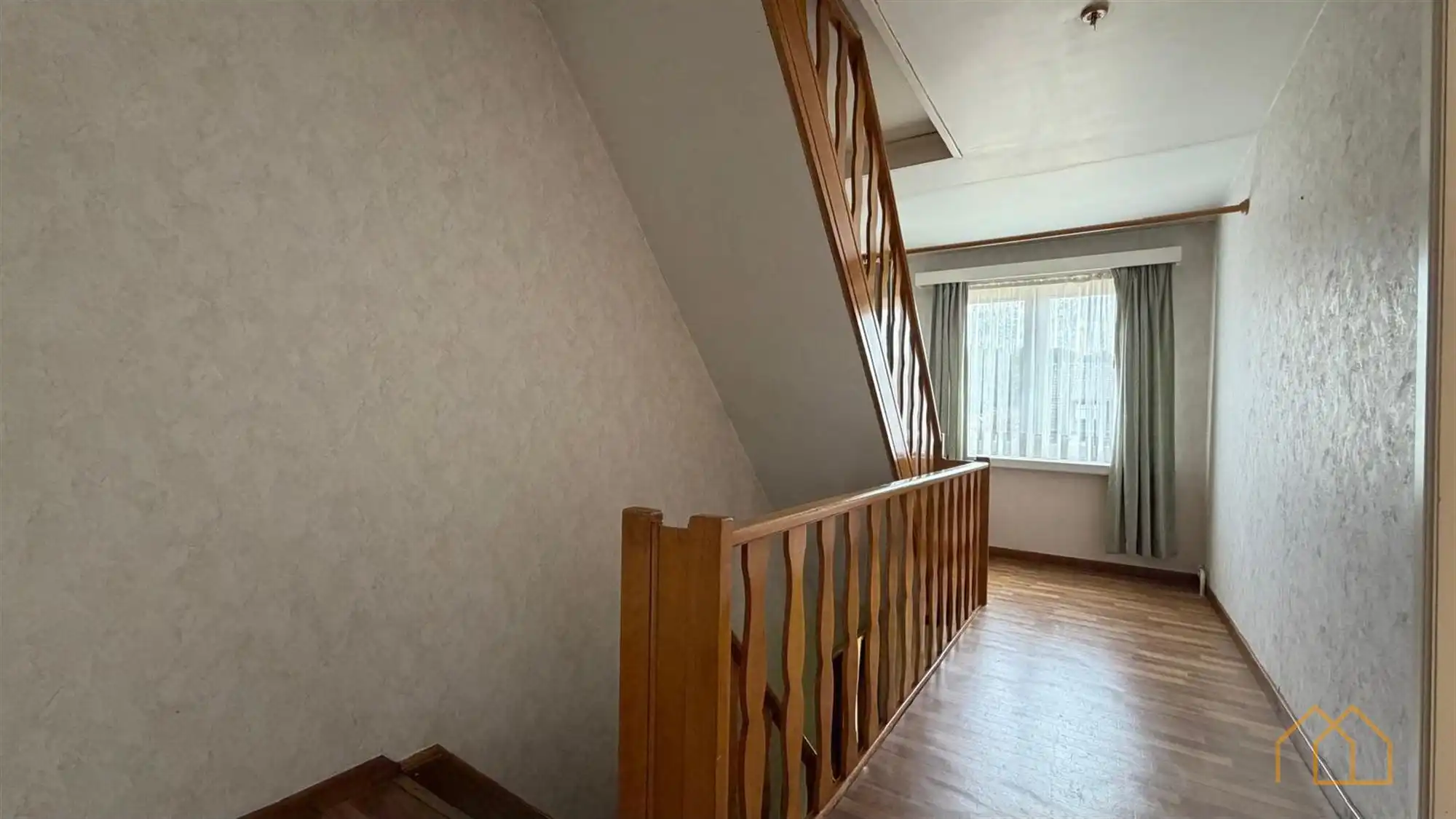 Vrijstaande woning met 3 slk en tuin foto 15