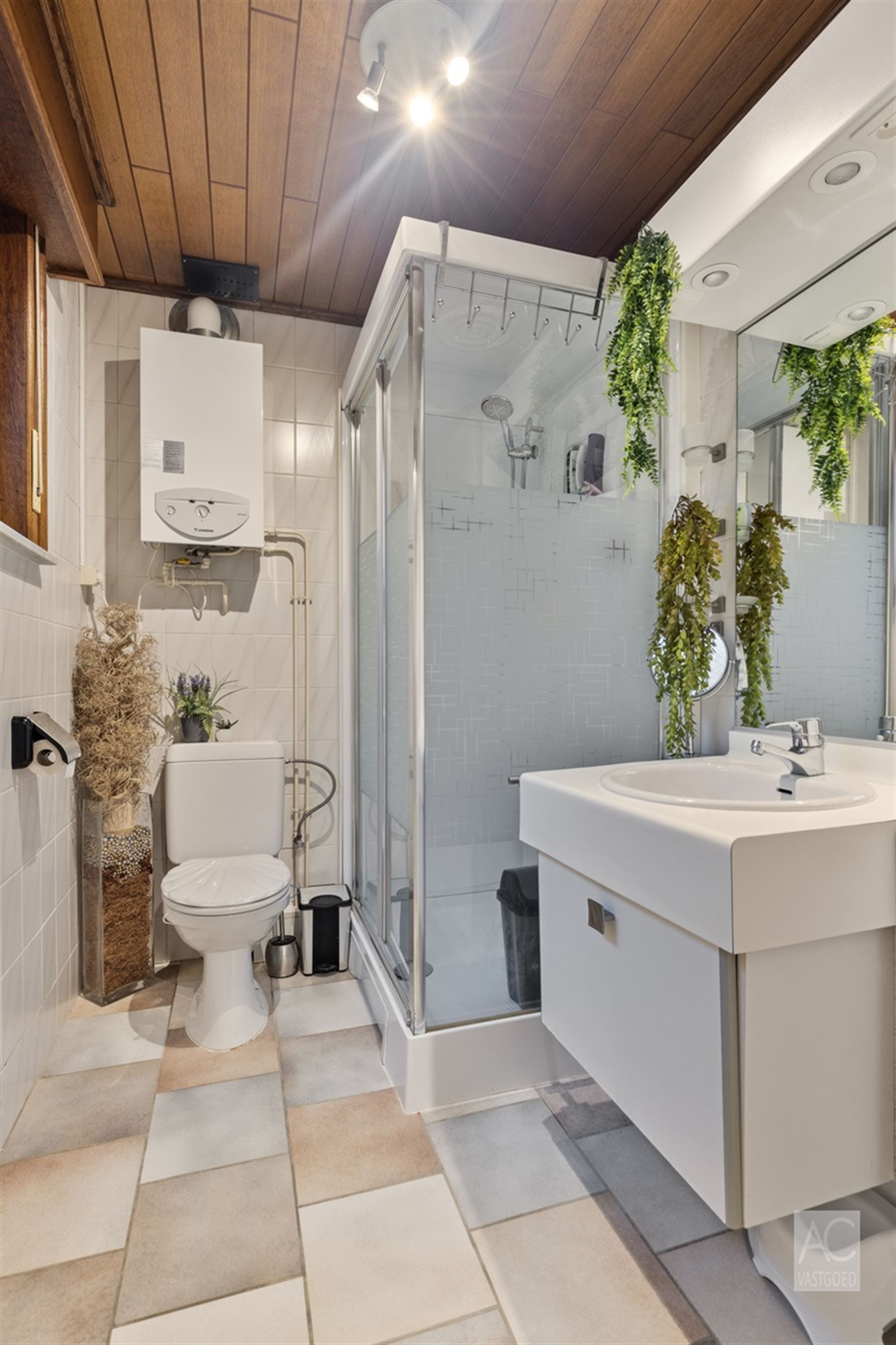 Eengezinswoning met 3 slaapkamers en stadstuin foto 9