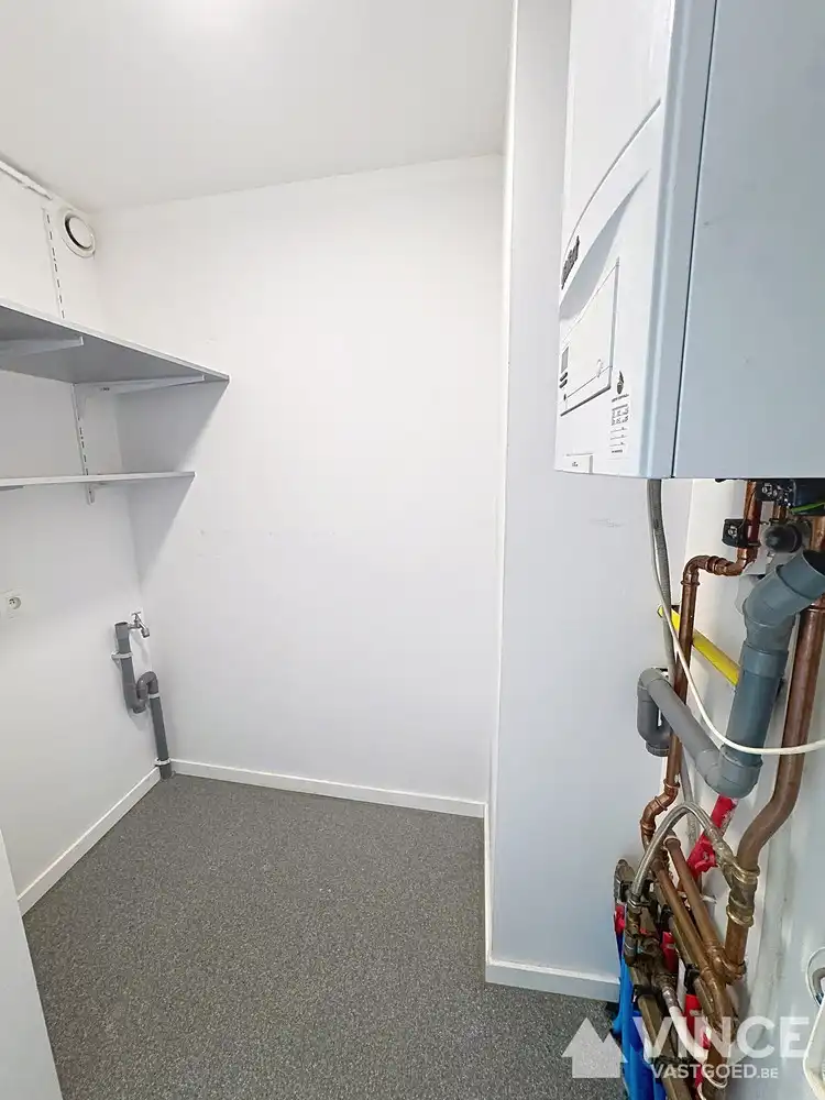 Lichtrijk appartement met uniek zicht op de vaart en ruim terras foto 15