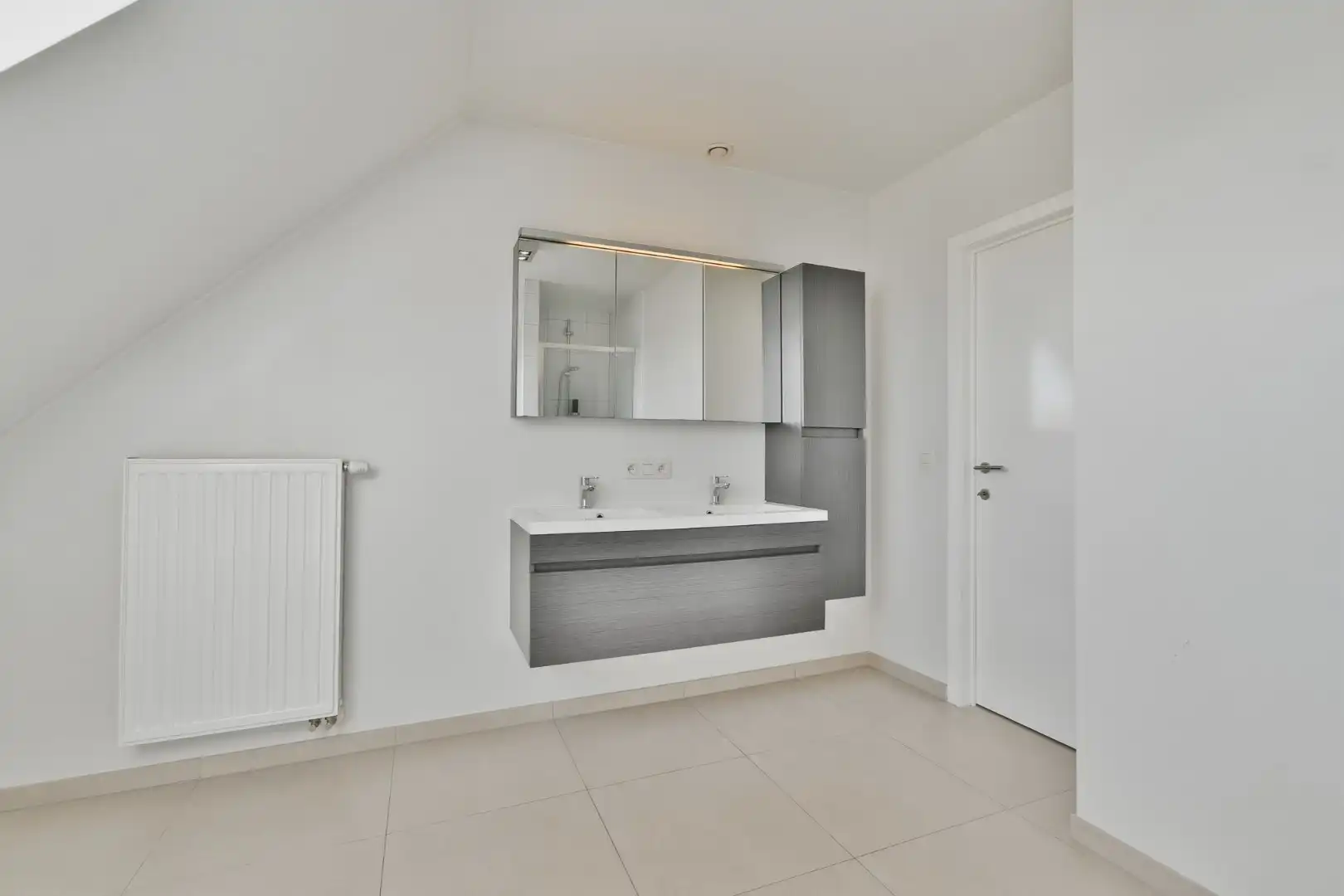 Duplexappartement met 3 slaapkamers te huur in Eernegem!  foto 13
