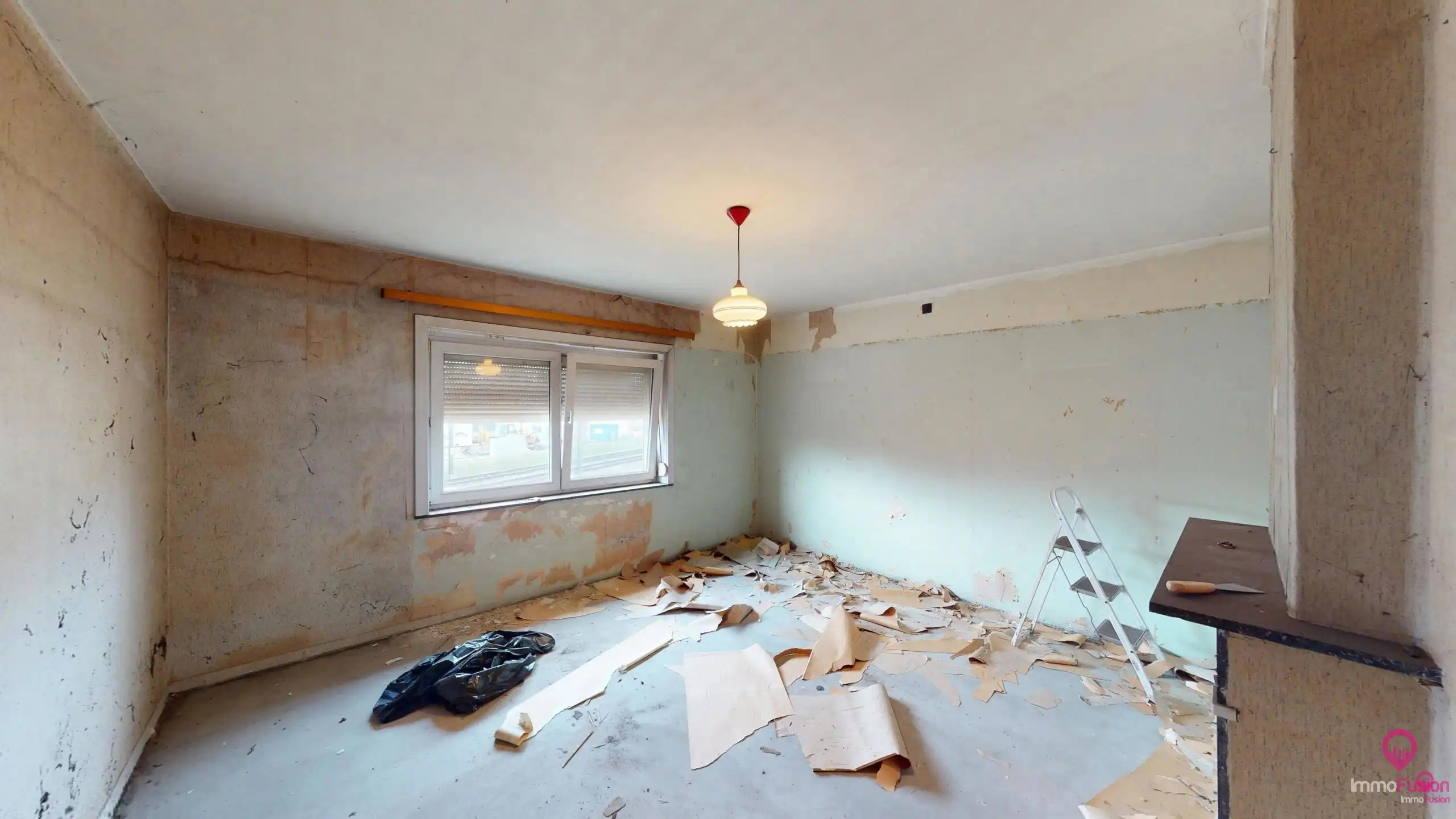 Uniek renovatieproject op centrale ligging met grote tuin! foto 15