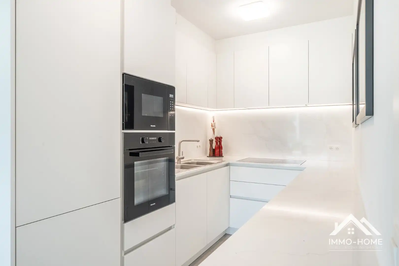 Uitzonderlijk appartement met heel ruim terras foto 15