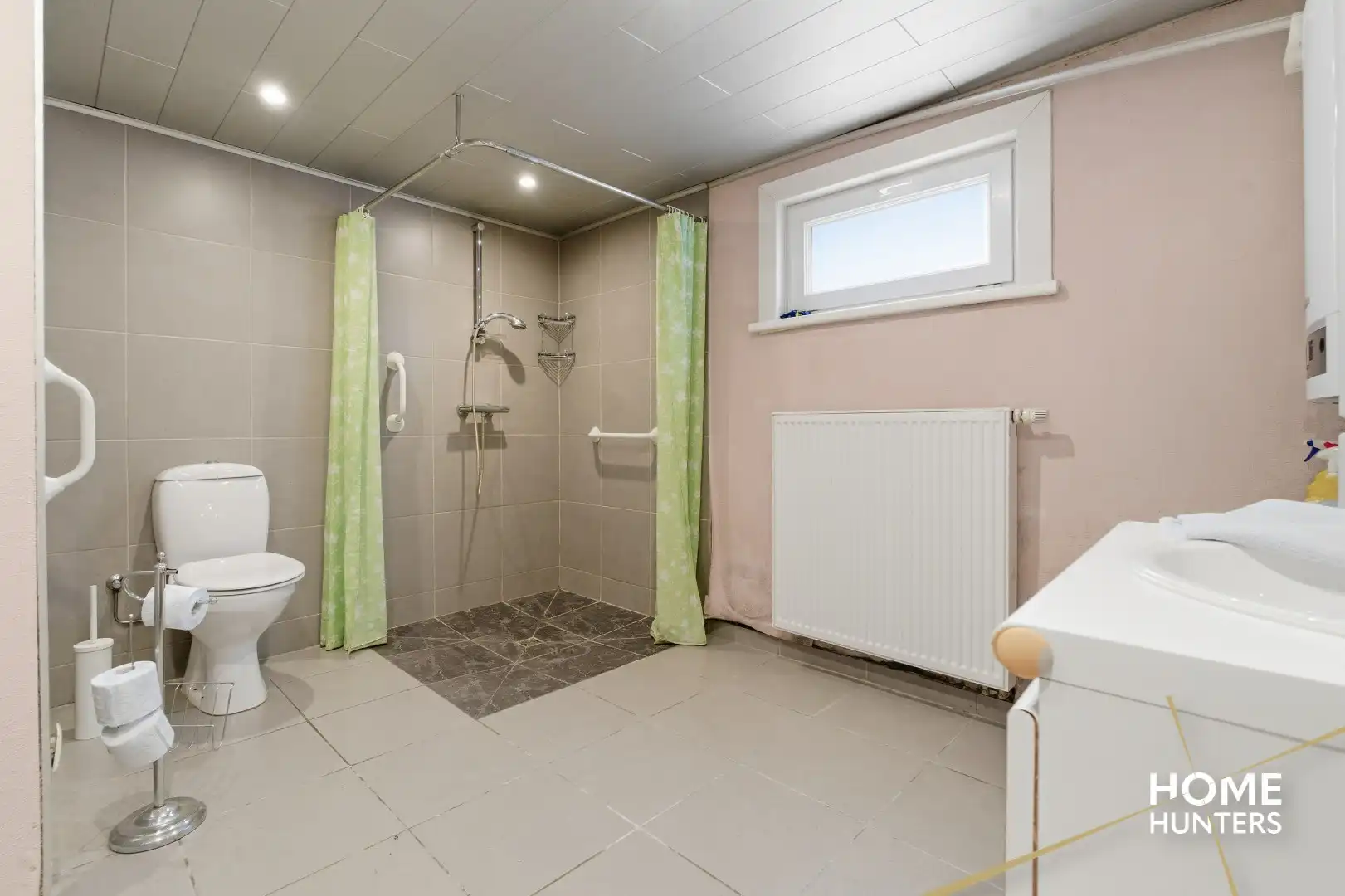 Woning met handelsruimte en garage op 515 m² foto 8