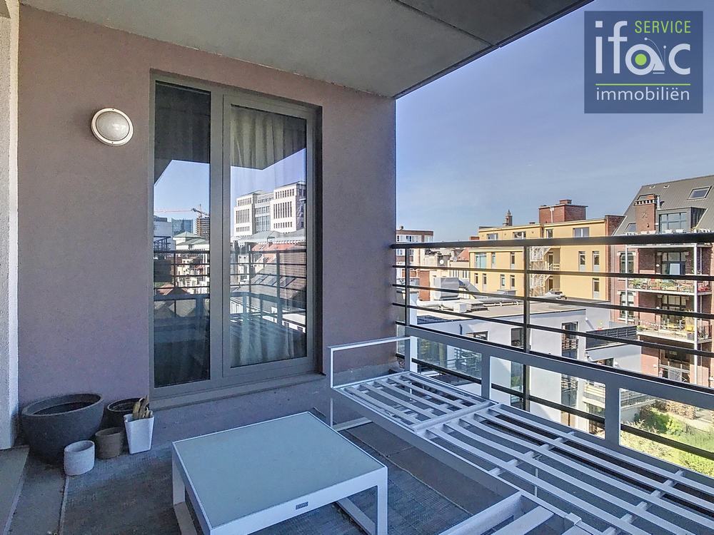 Appartement te koop foto {{pictureIndex}}