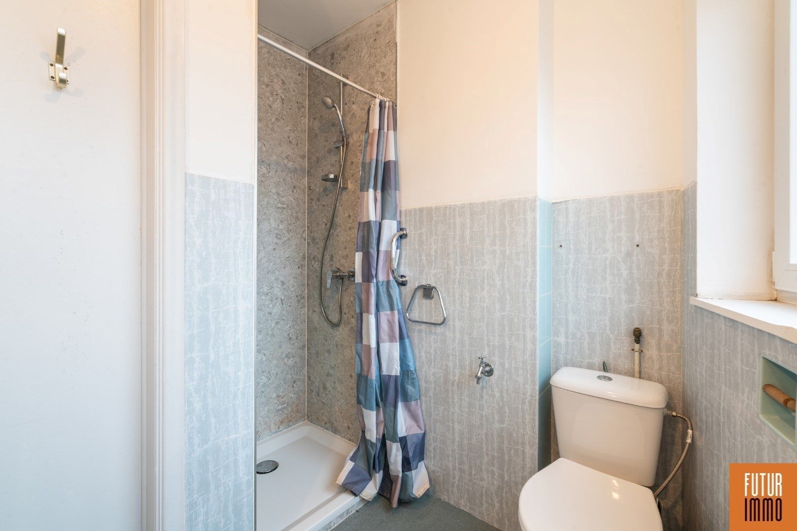 Woning met garage aan Kerkplein foto 16
