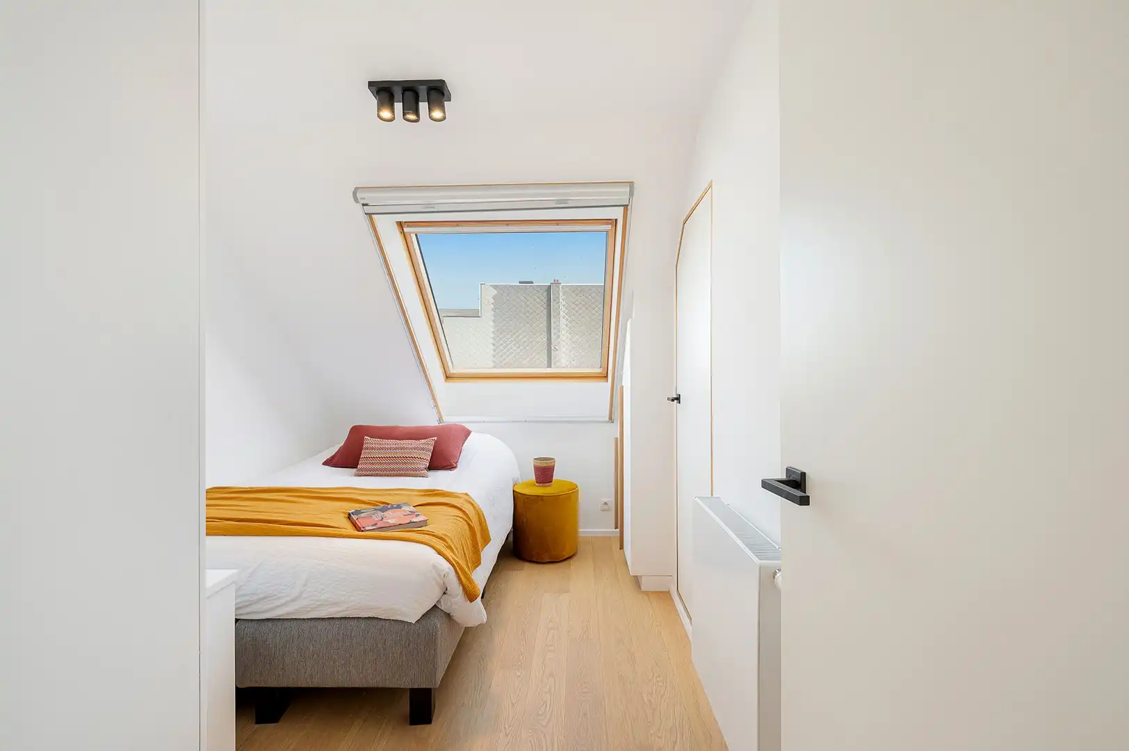 Zonnig gerenoveerd duplex penthouse appartement te Zoute foto 17
