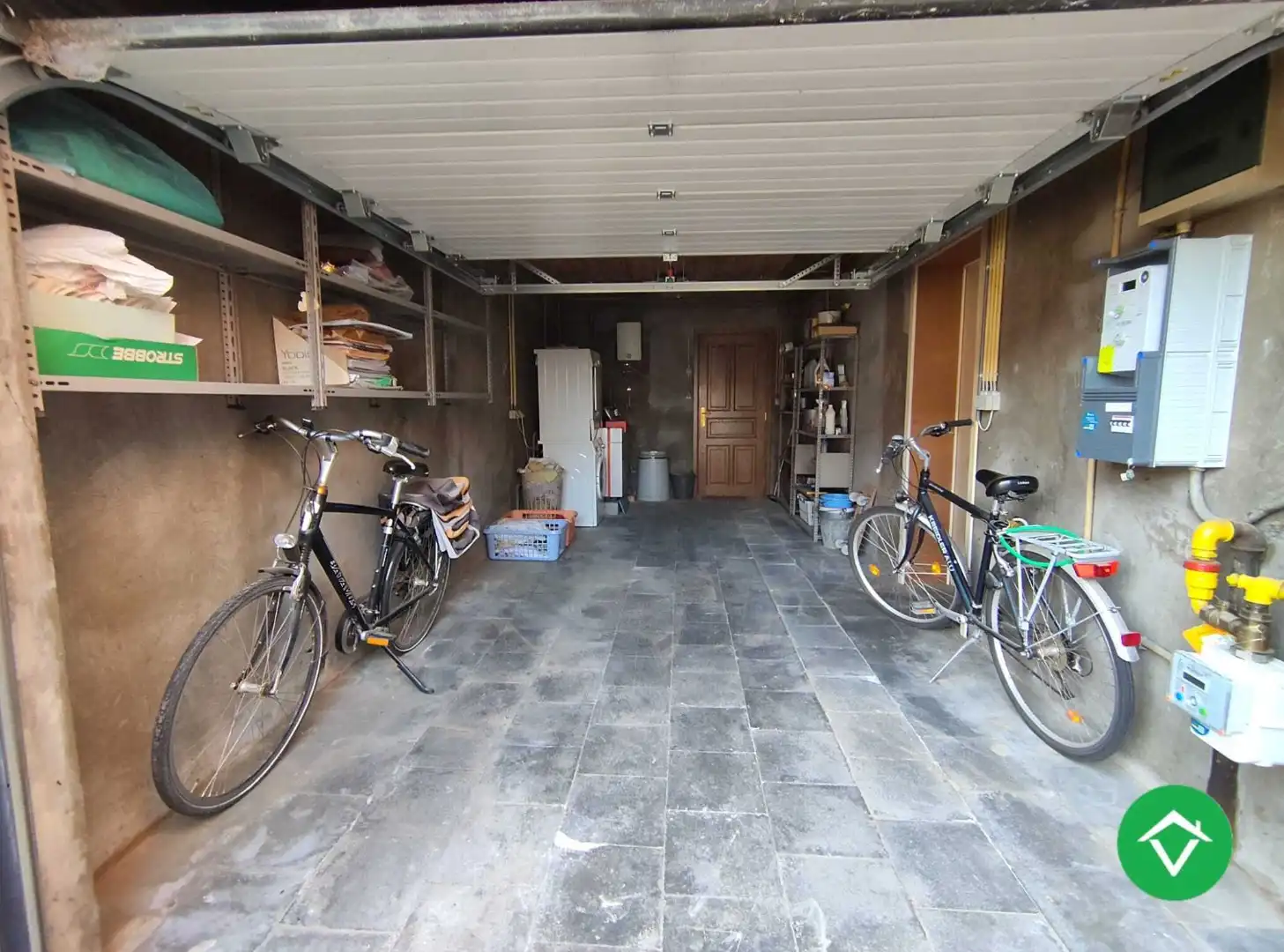 Stevige rijwoning met 4 slaapkamers, tuin en garage te Roeselare foto 15