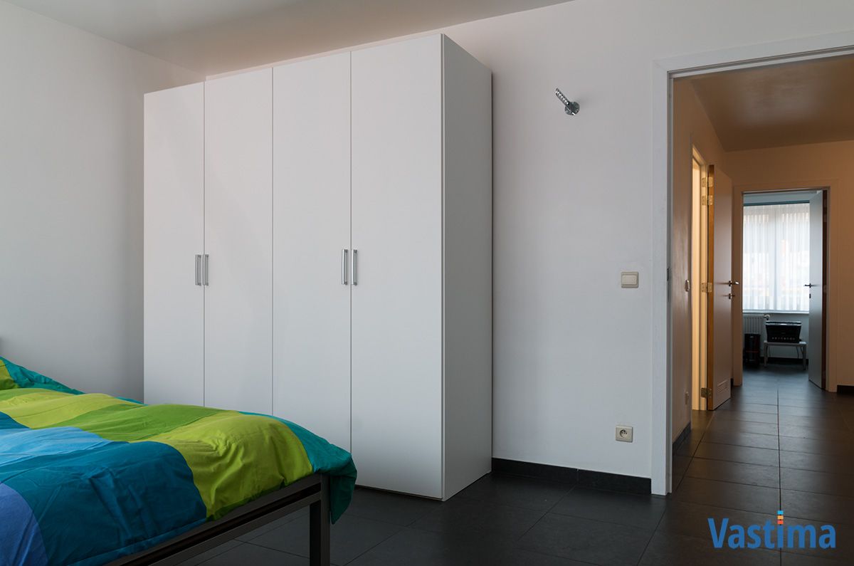 Lichtrijk leefappartement met 2 slaapkamers en terras foto 13