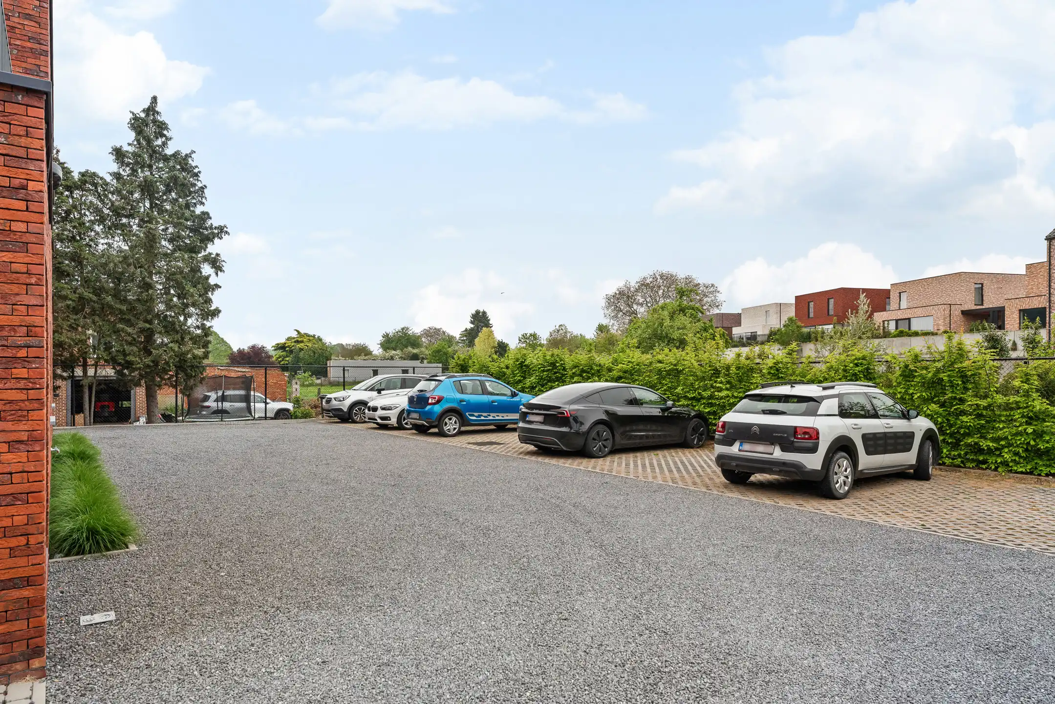 Recent duplex appartement met 2 parkings te Zichen foto 22