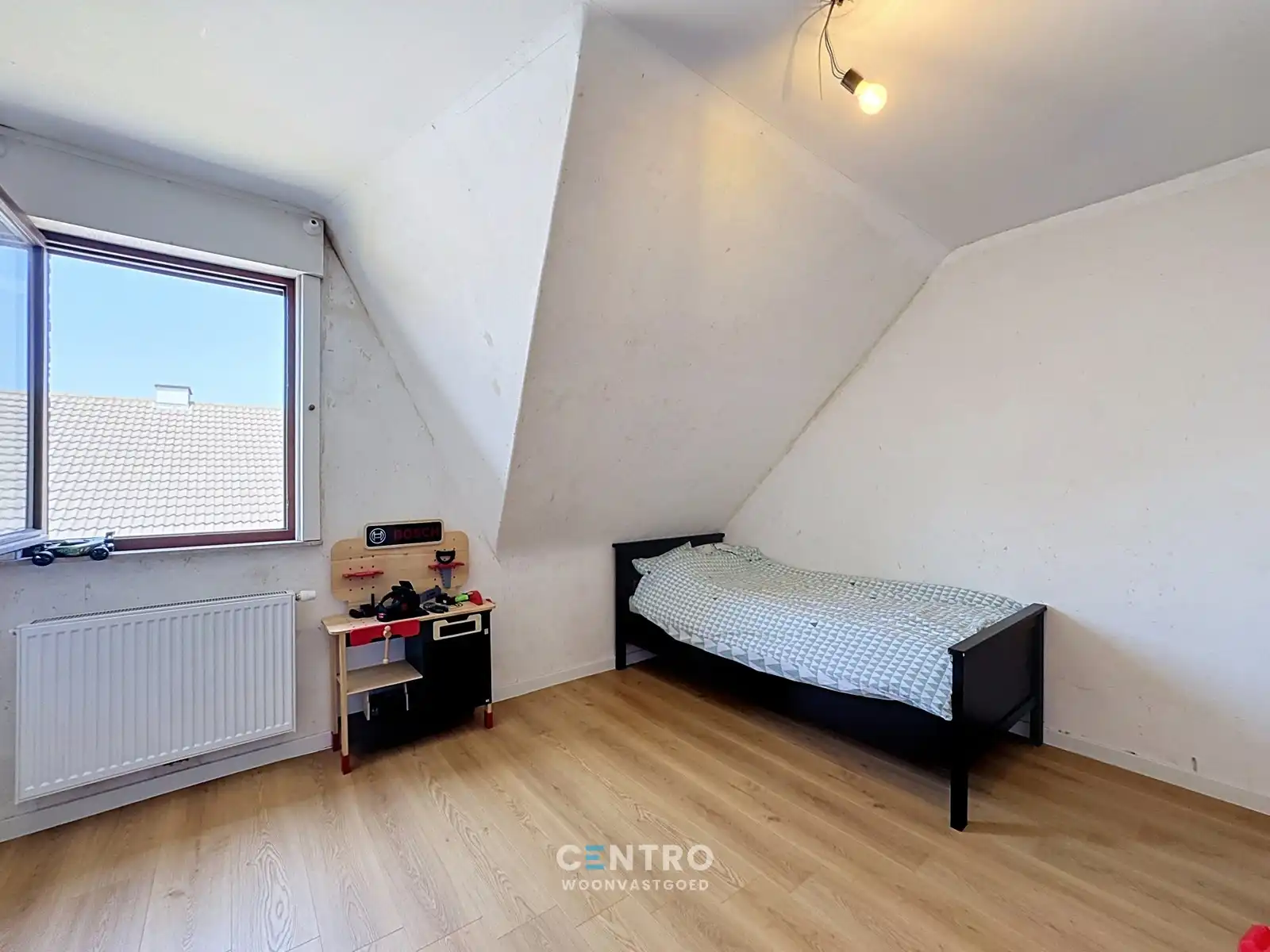 Villa met 4 slpks, garage en ZUIDger. tuin te Uitkerke! foto 19