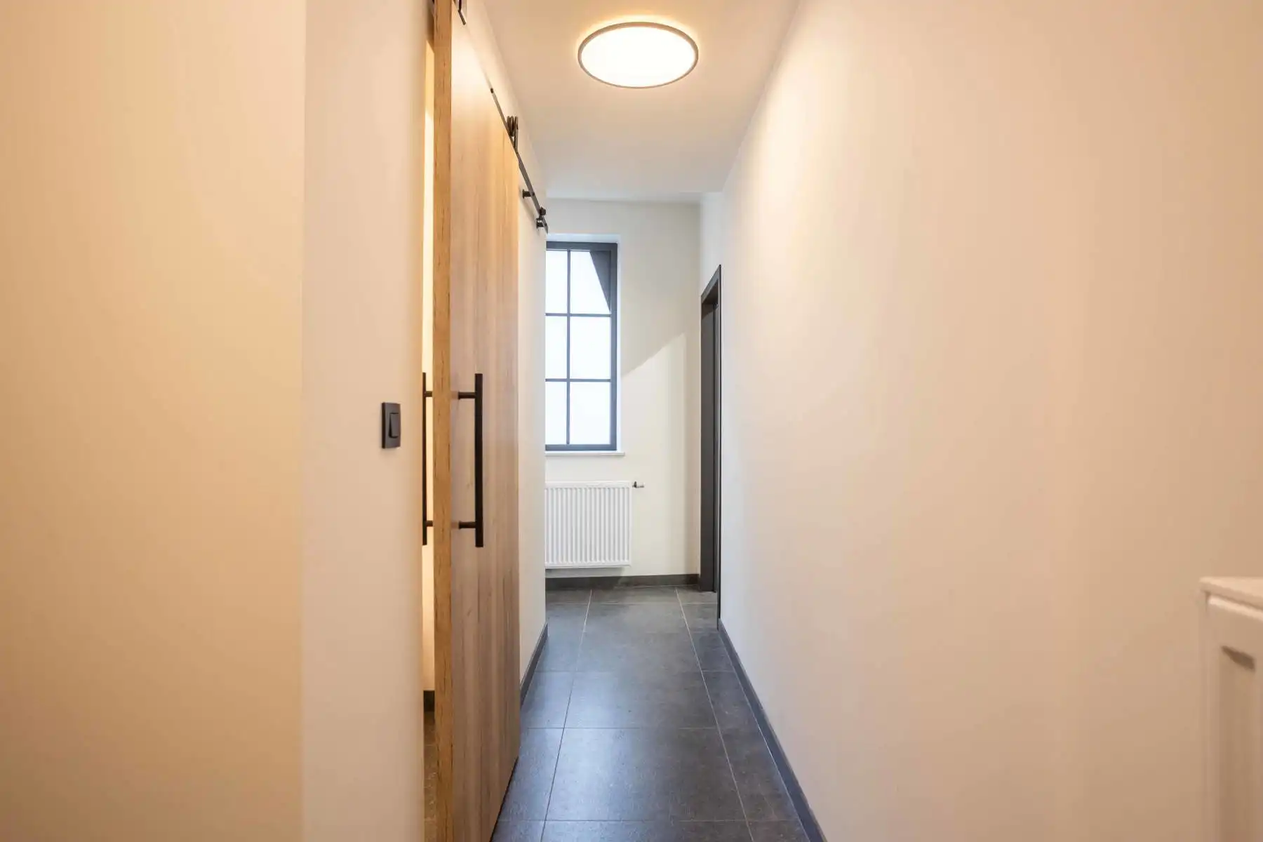 Uniek energiezuinig pakhuis met loftgevoel! foto 2