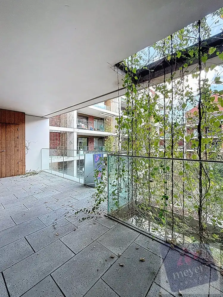 Assistentiewoning met terras en autostaanplaats in het hart van Hasselt foto 12