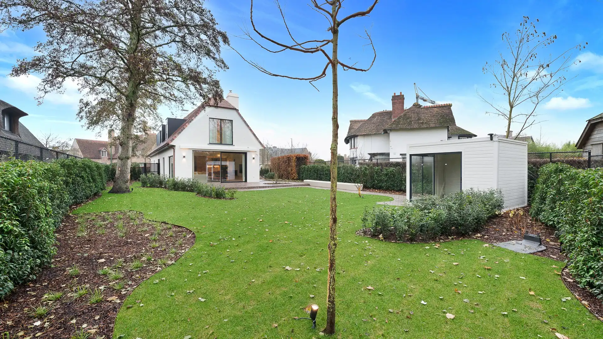 Luxueuze, alleenstaande villa in een residentiële wijk in Knokke met 5 slaapkamers. foto 8