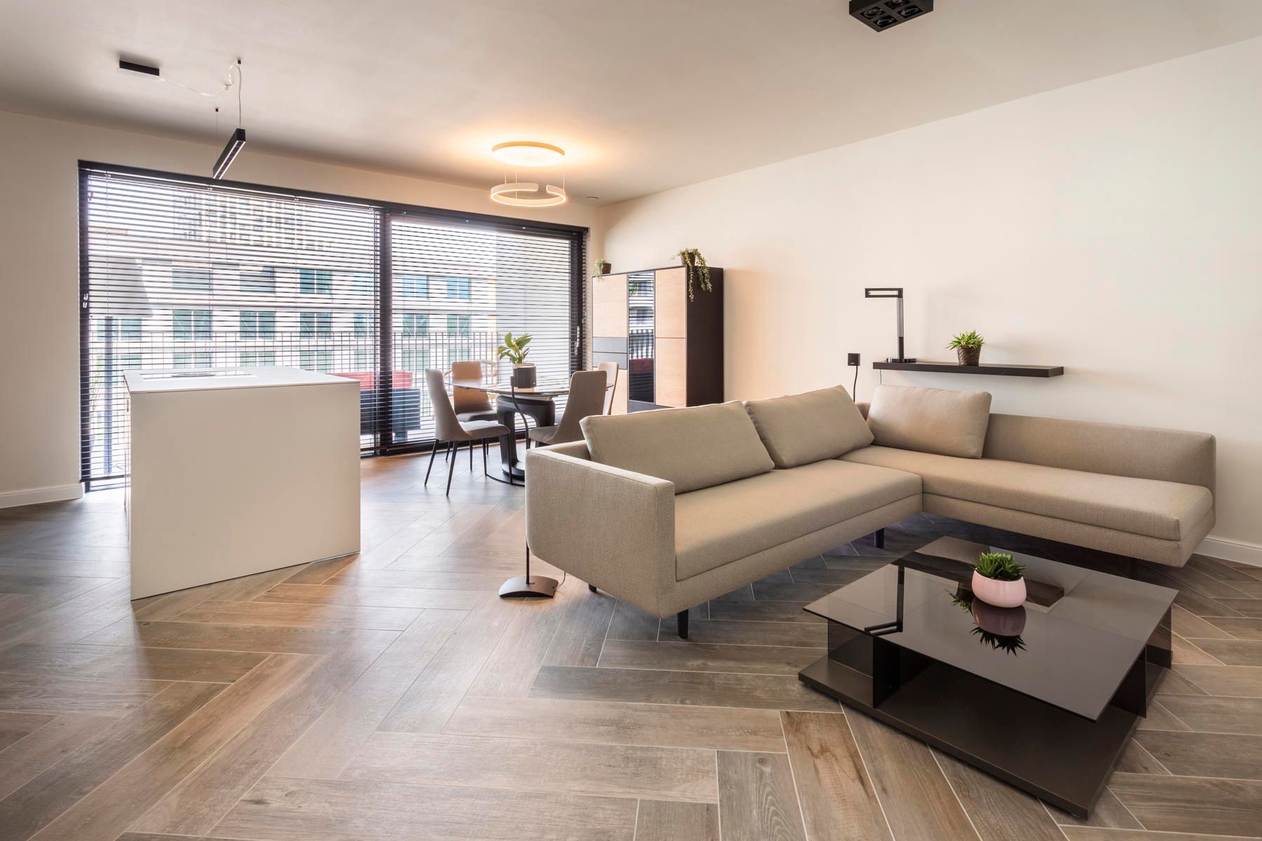 Volledig bemeubeld appartement met terrassen op Nieuw Zuid foto 4