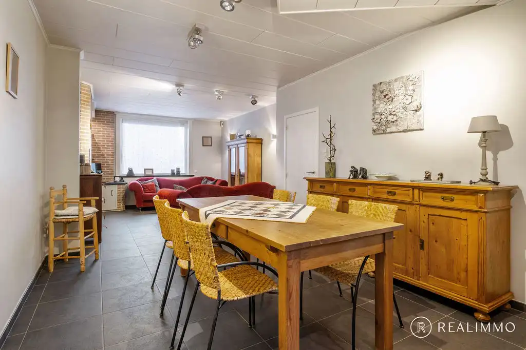 Hoofdfoto van de publicatie: Gezellige en charmante woning te St-Denijs!