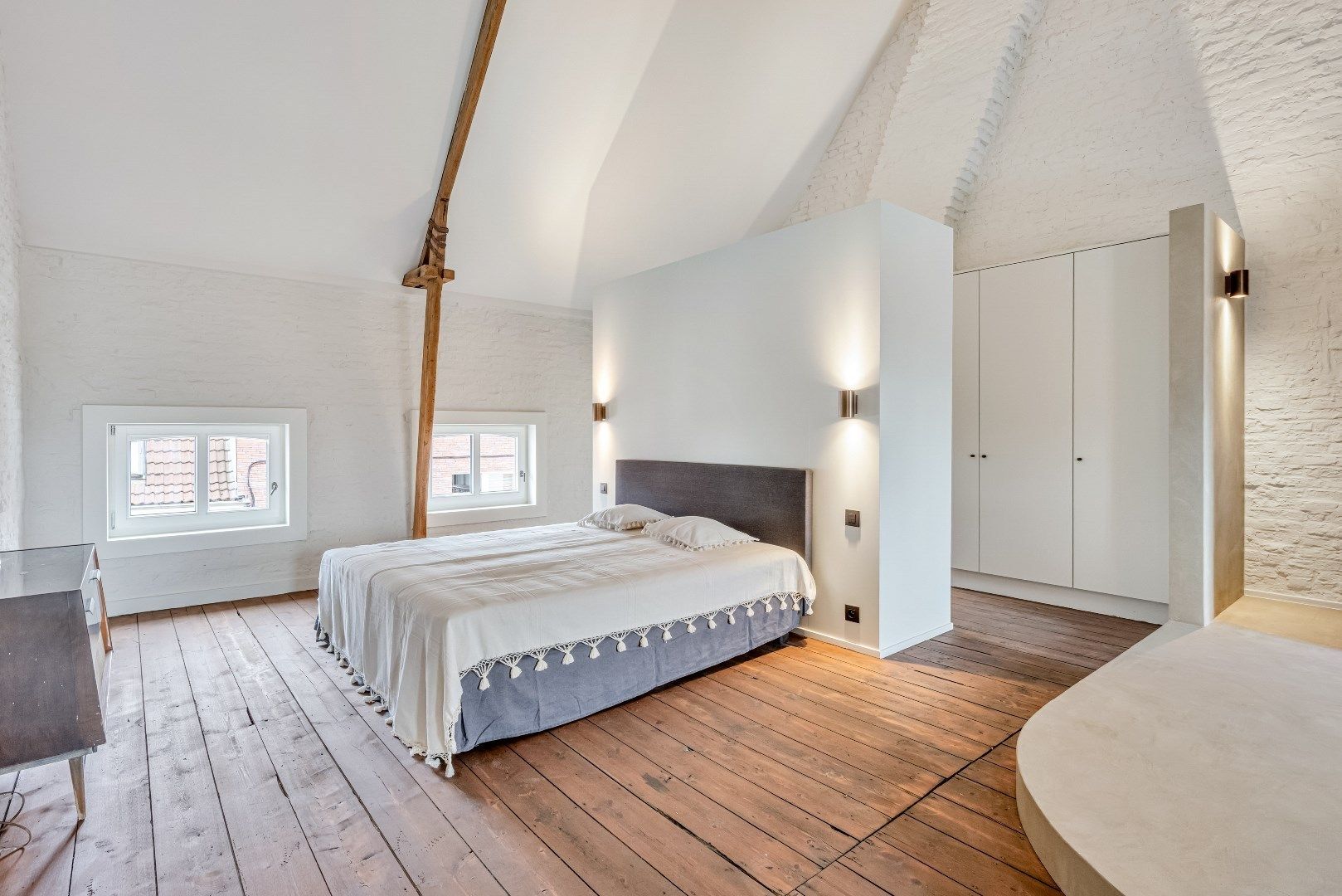 Prachtig gerenoveerd herenhuis in het centrum van Kortrijk. foto 22