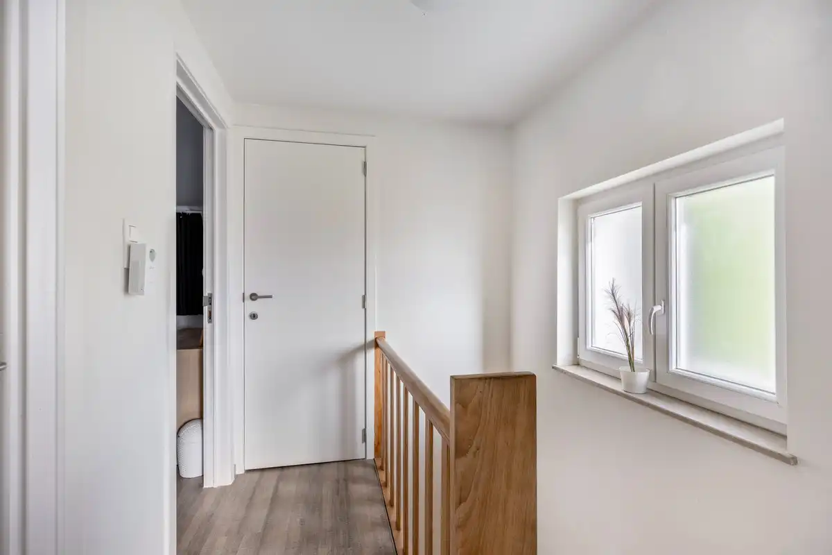 Gerenoveerde gezinswoning met vier slaapkamers op rustige ligging in Sint-Denijs-Westrem foto 19