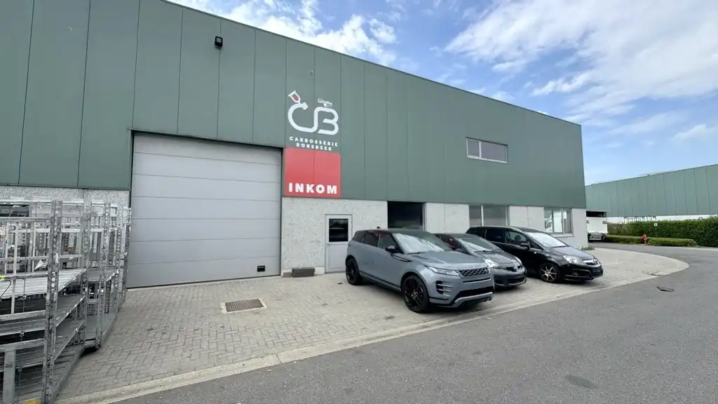 Instapklare bedrijfsunit te huur nabij E313 te Wommelgem foto 2