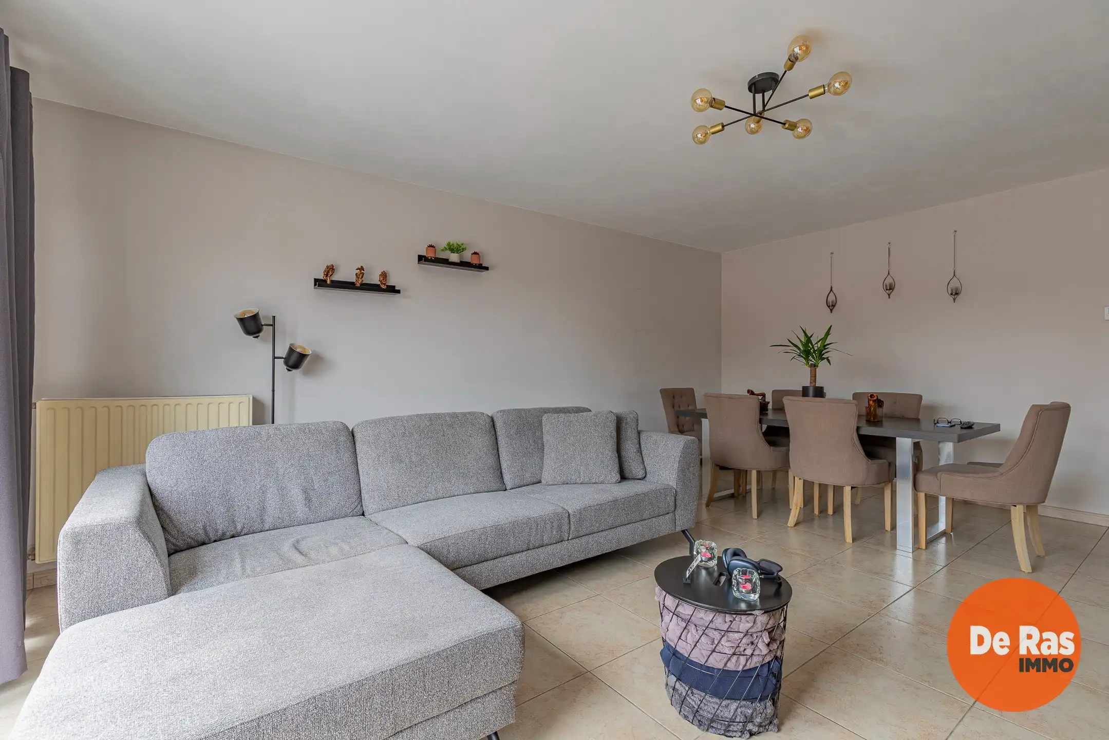 UITBERGEN - Instapklaar éénslaapkamerappartement met carport foto 6