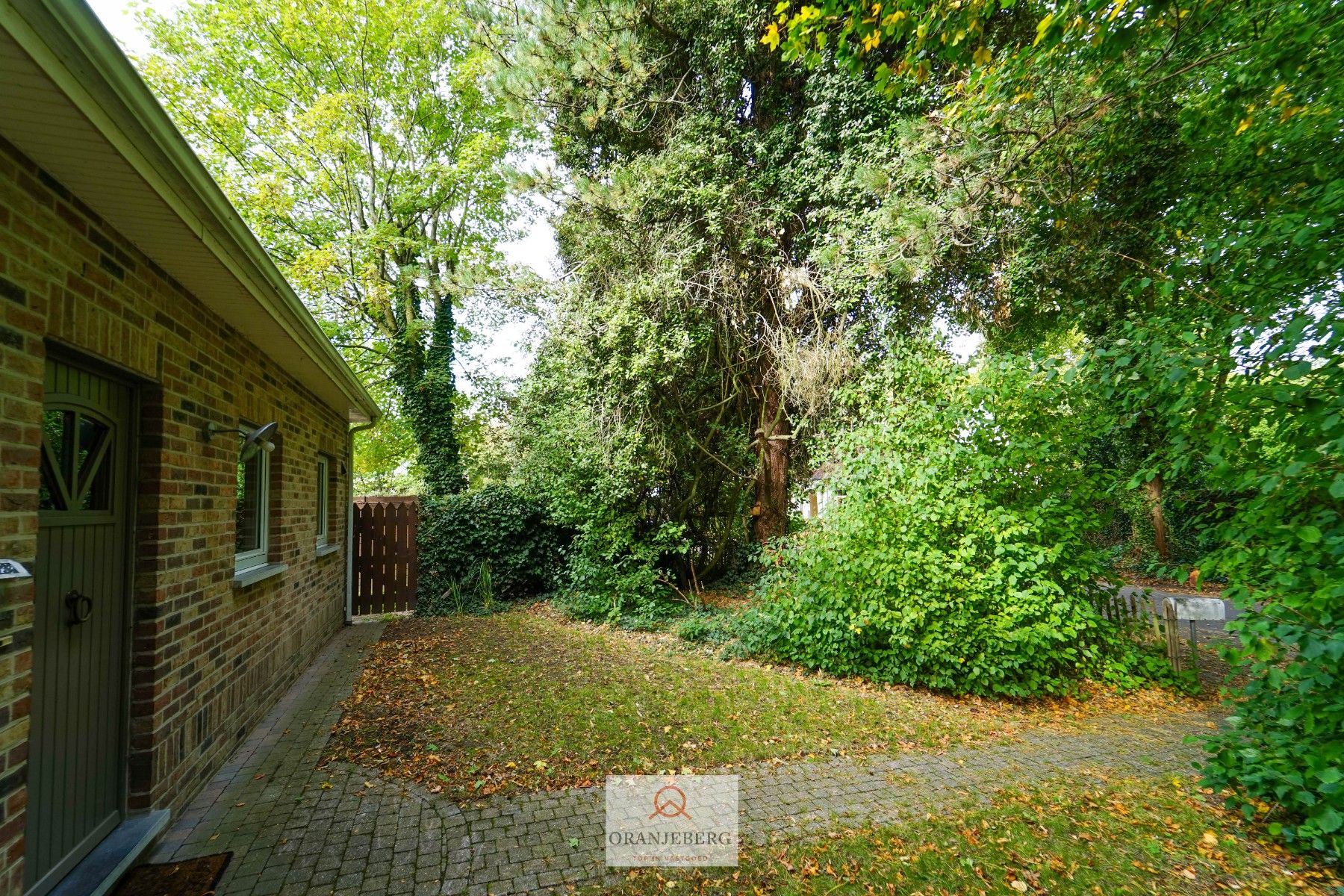 Charmante hoekwoning met tuin in het rustige groen te Deurle/Latem foto 26