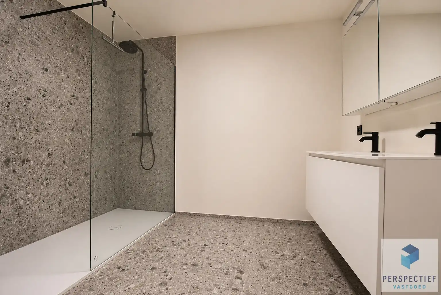 Groot appartement 128m² met 3 slaapkamers en GROOT terras - (A LABEL) foto 11