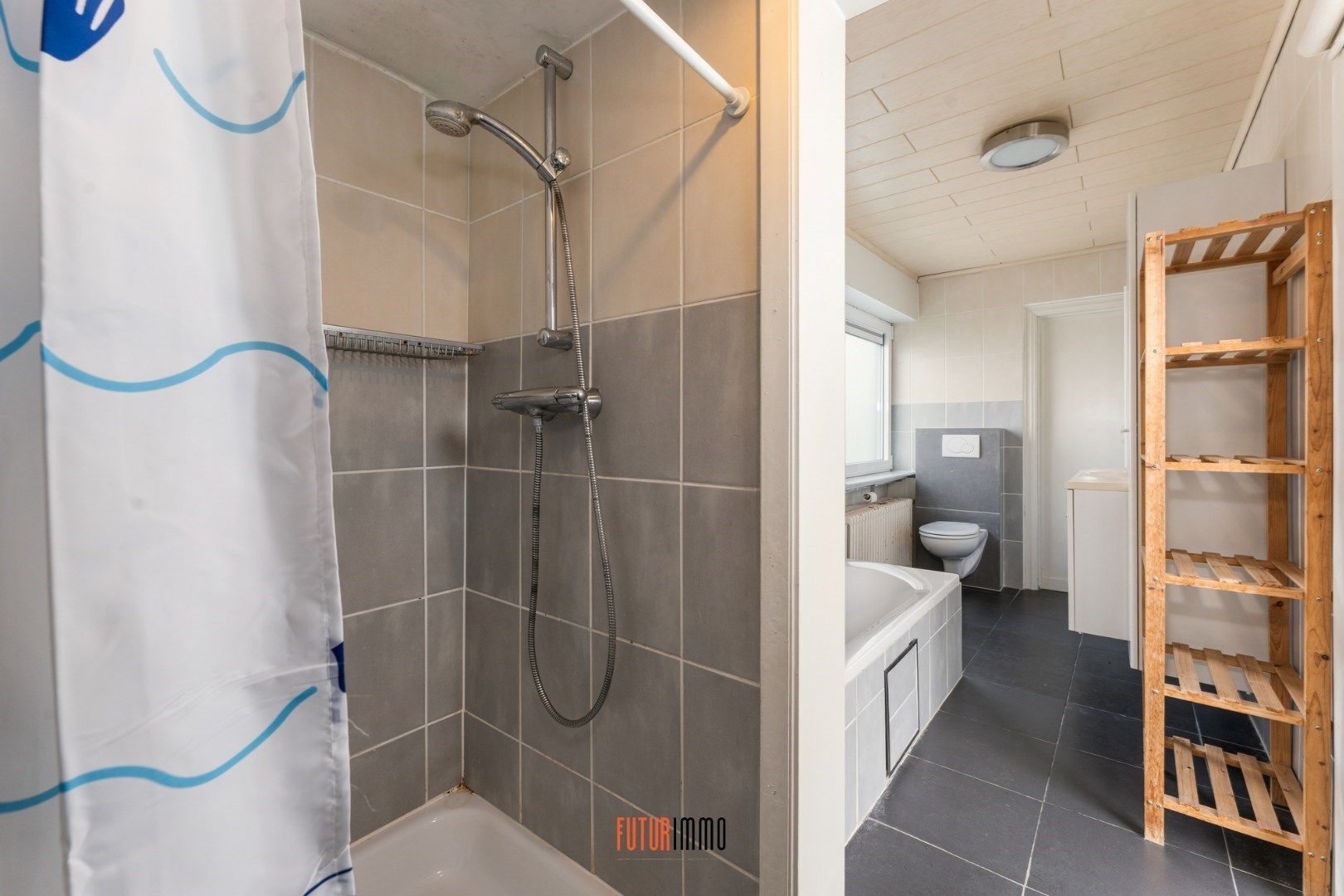Instapklare HOB met 4 slaapkamers en ruime tuin foto 13