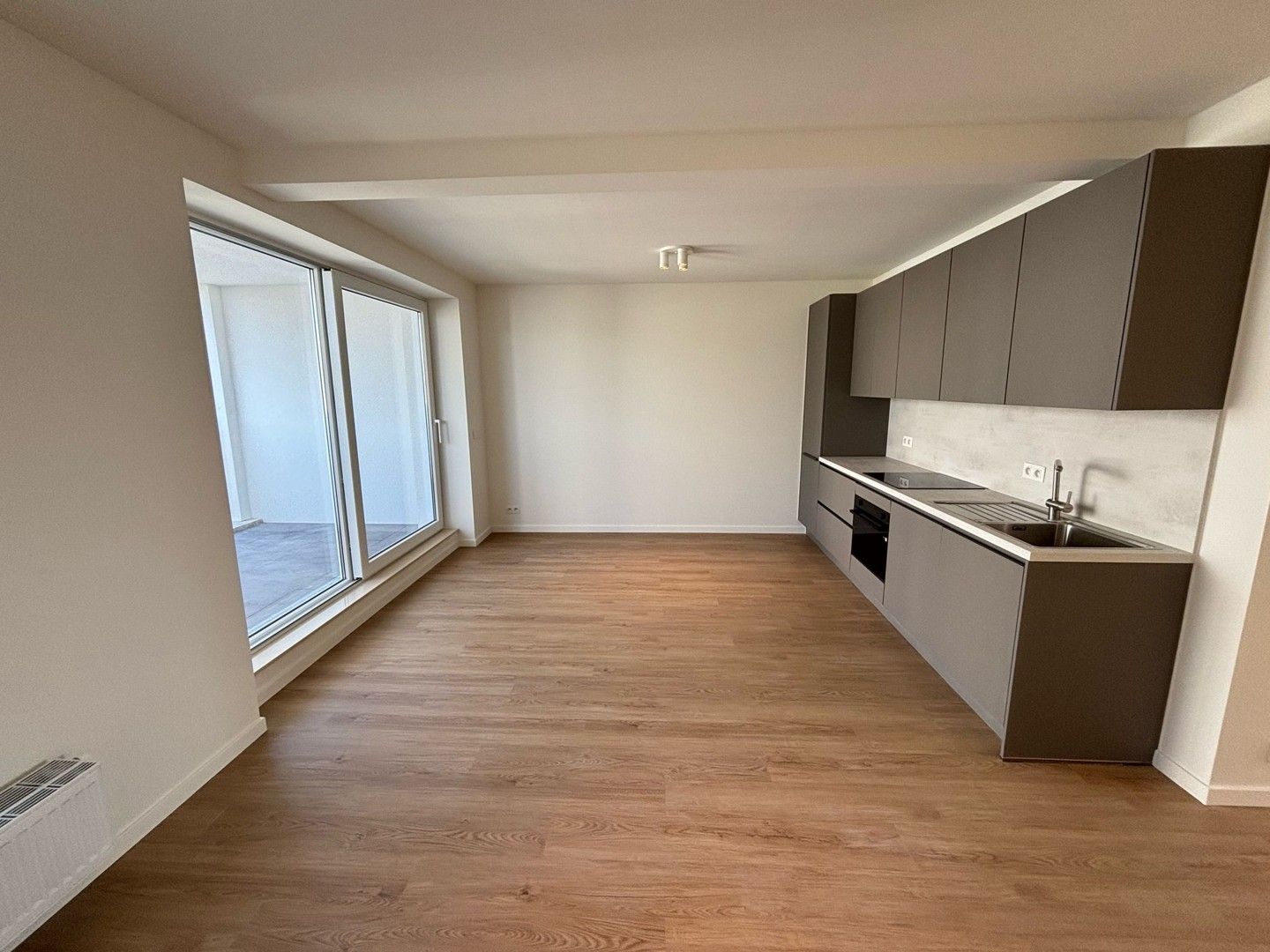 APPARTEMENT OP DE TWEEDE VERDIEPING MET TERRAS foto 2