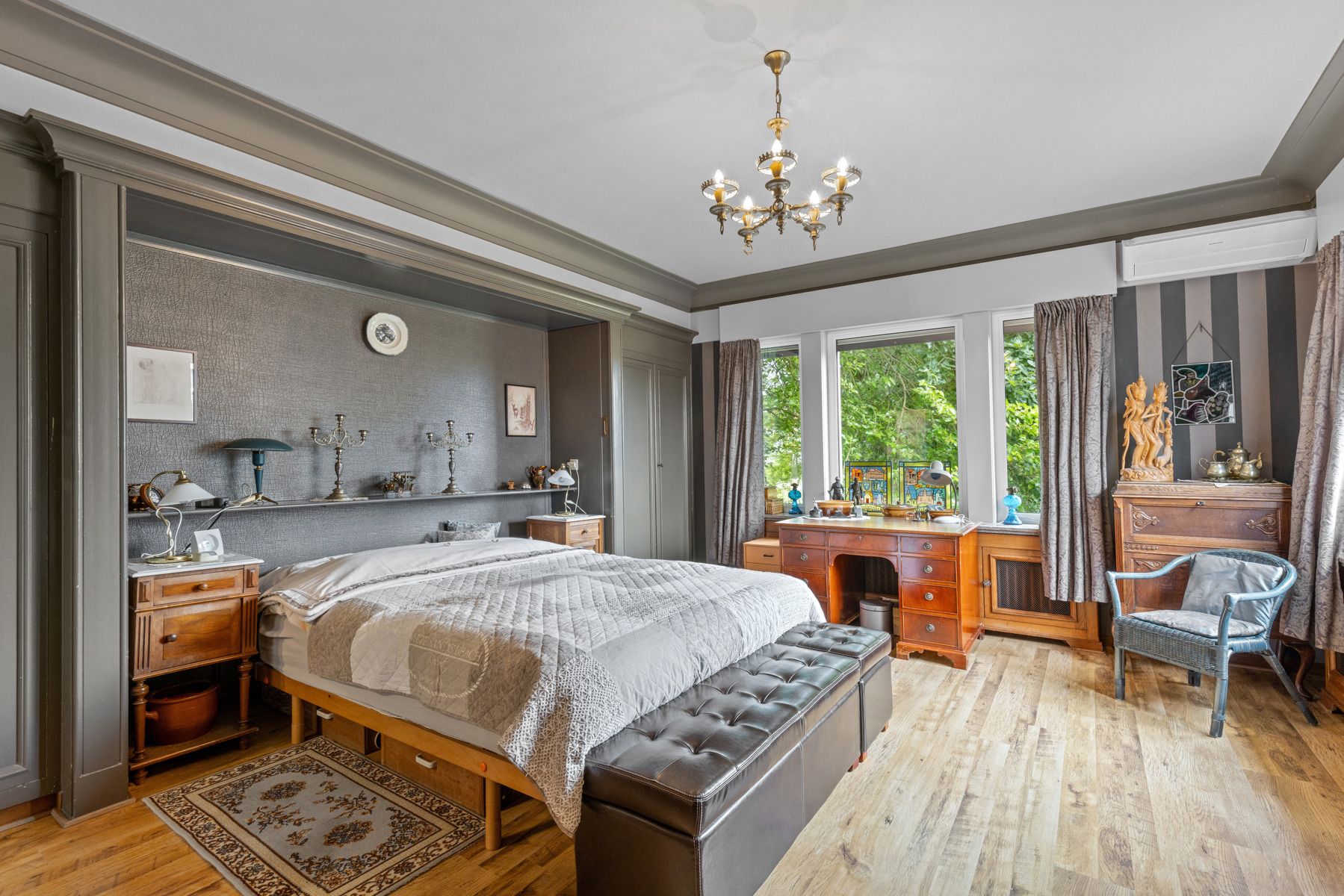 Ruime woning met prachtige tuin in het mooie Schellebelle! foto 14