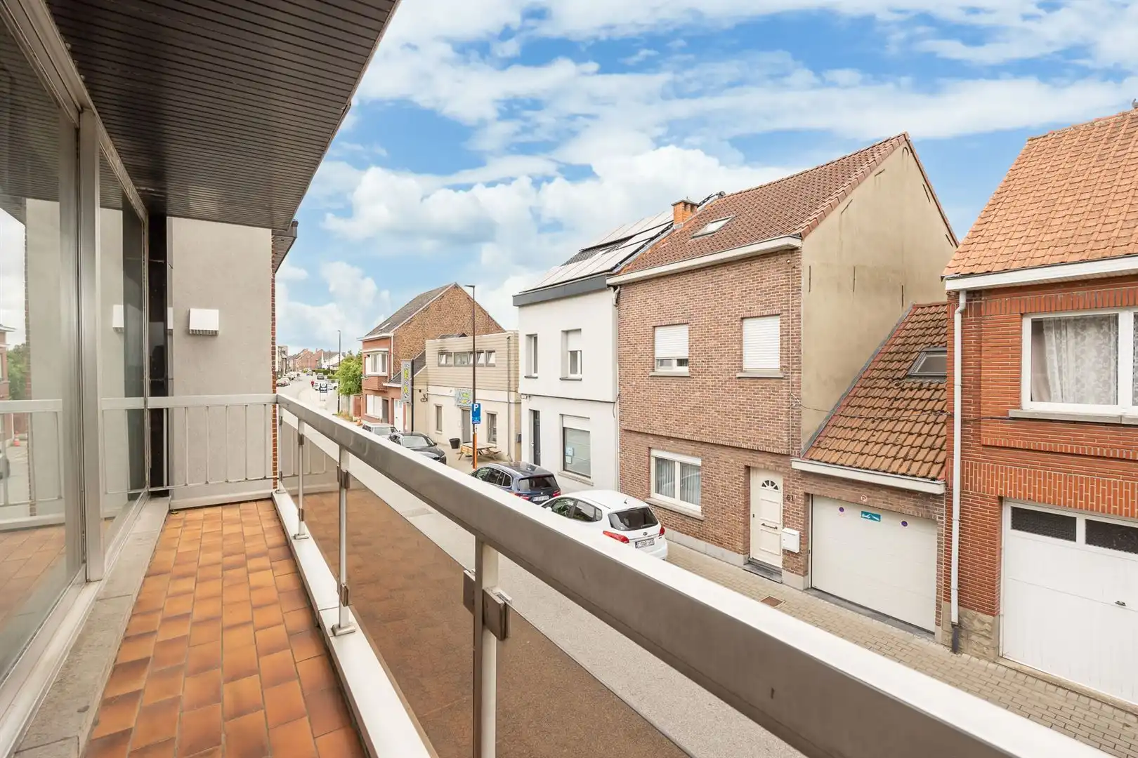 Opbrengsteigendom met 5 appartementen en garages foto 15