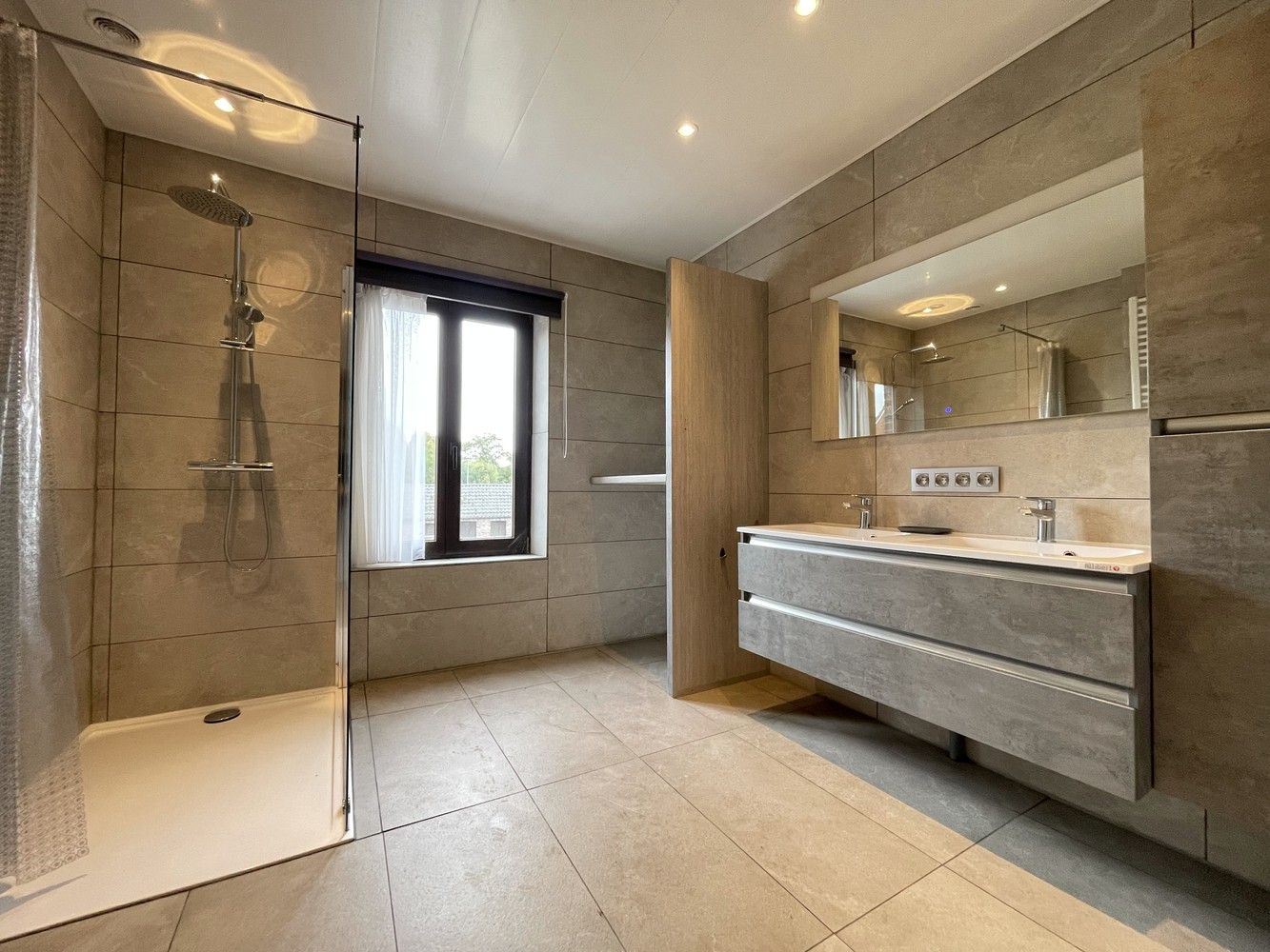 Landelijke woning met potentieel foto 6