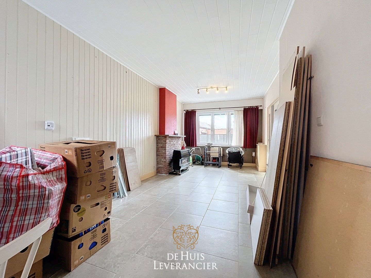 Leuke, te moderniseren woning met 3 slpks en grote tuin ! foto 5